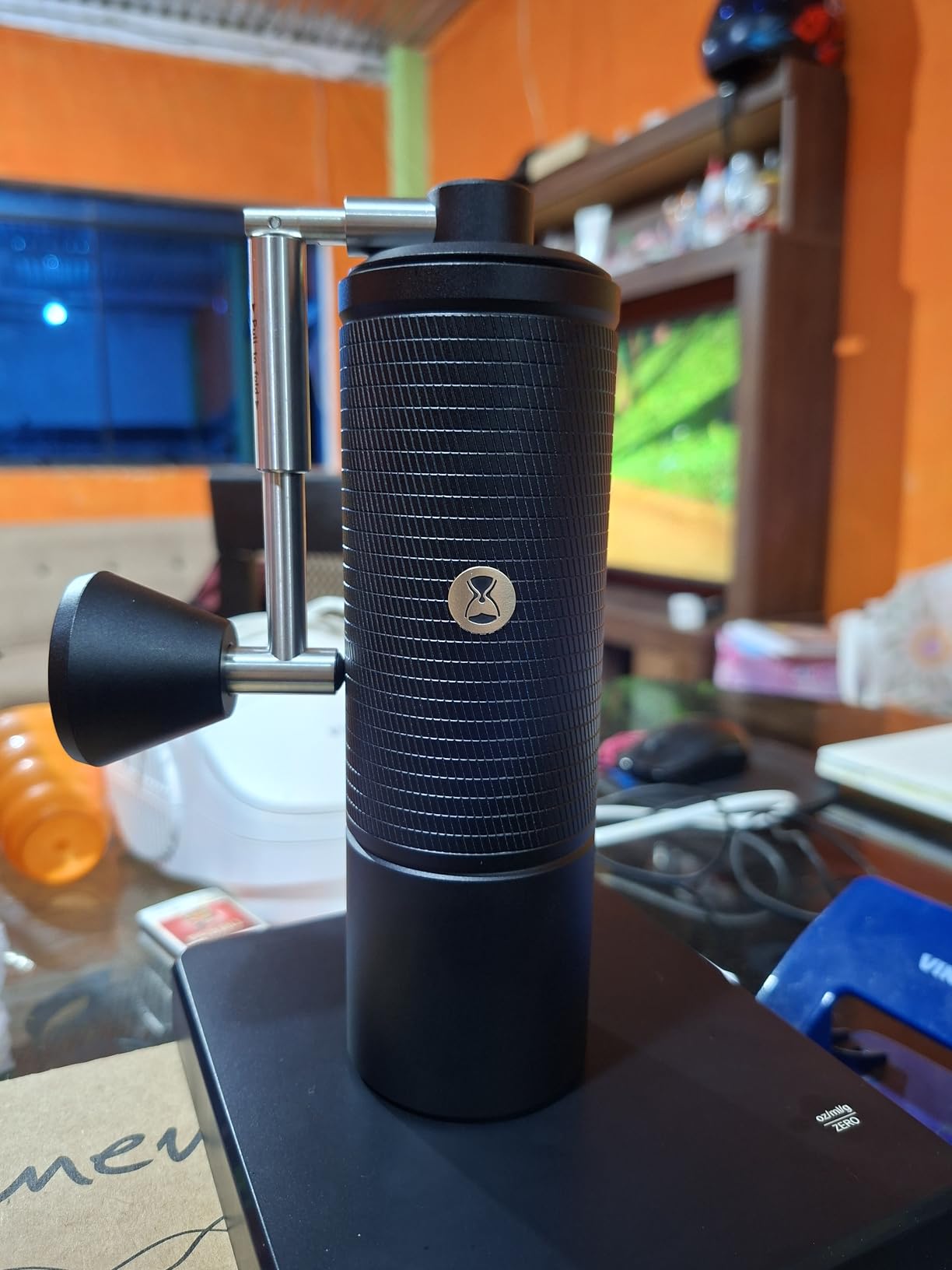 TIMEMORE Chestnut C2S Manual Coffee Grinder - Full Metal Body, 25g Capacity, CNC Stainless Steel Conical Burr, Adjustable Grind Setting, Double Bearing, Portable Hand Grinder, Black customer photo 1