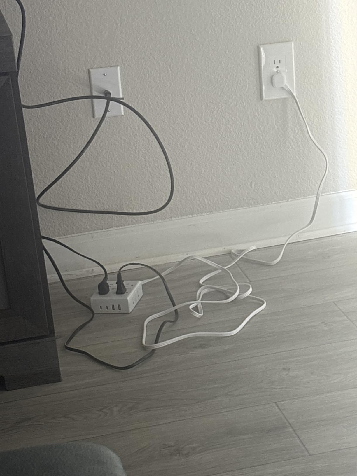 SUPERDANNY Extension Cord, Flat Plug Surge Protector Power Strip, 10Ft | 8 AC & 4 USB Ports (2 USB C), Surge Protector with 1050J, Desk Charging Station for Home Office, College Dorm Room Essentials customer photo 1