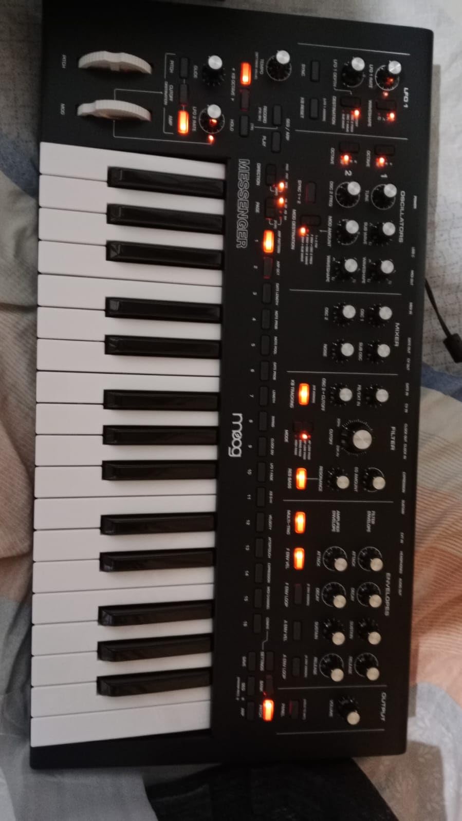MOOG Messenger Monophonic Analog Synthesizer | 32 Keys, 64-Step Sequencer, 256 Presets, and RES BASS Compensation customer photo 1