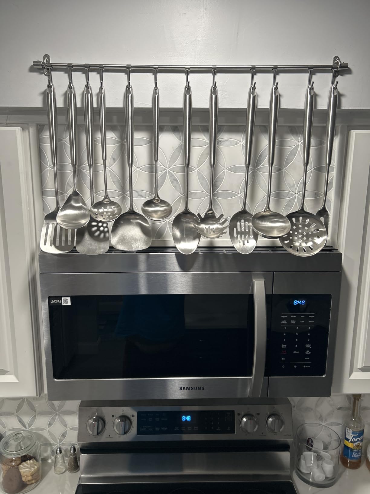 Newness 9 Pcs Cooking Utensils Set, 304 Stainless Steel Kitchen Utensils Set, Metal Kitchen Accessories, Include Soup Ladle, Slotted Skimmer Spoon, Spaghetti Spoon and Spatula, Dishwasher Safe customer photo 1