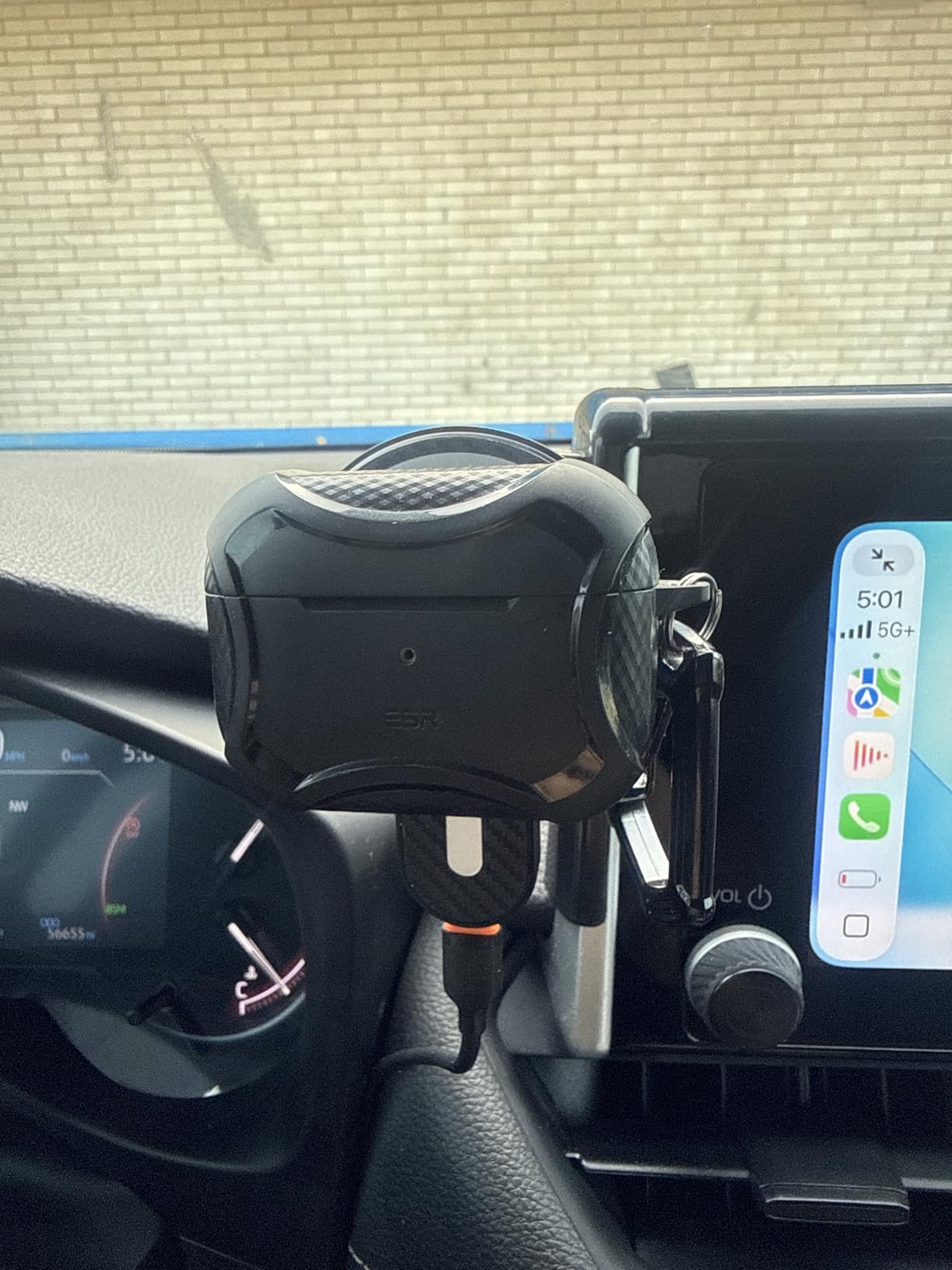 PZK Car Phone Mount for Toyota Tundra 2022-2025 2026 / Sequoia 2023-2026 Limited/Platinum Accessories 14-Inch Screen Magnetic 15W Fast Wireless Charger Car Phone Holder 360 Rotation Not Affect Vent customer photo 1