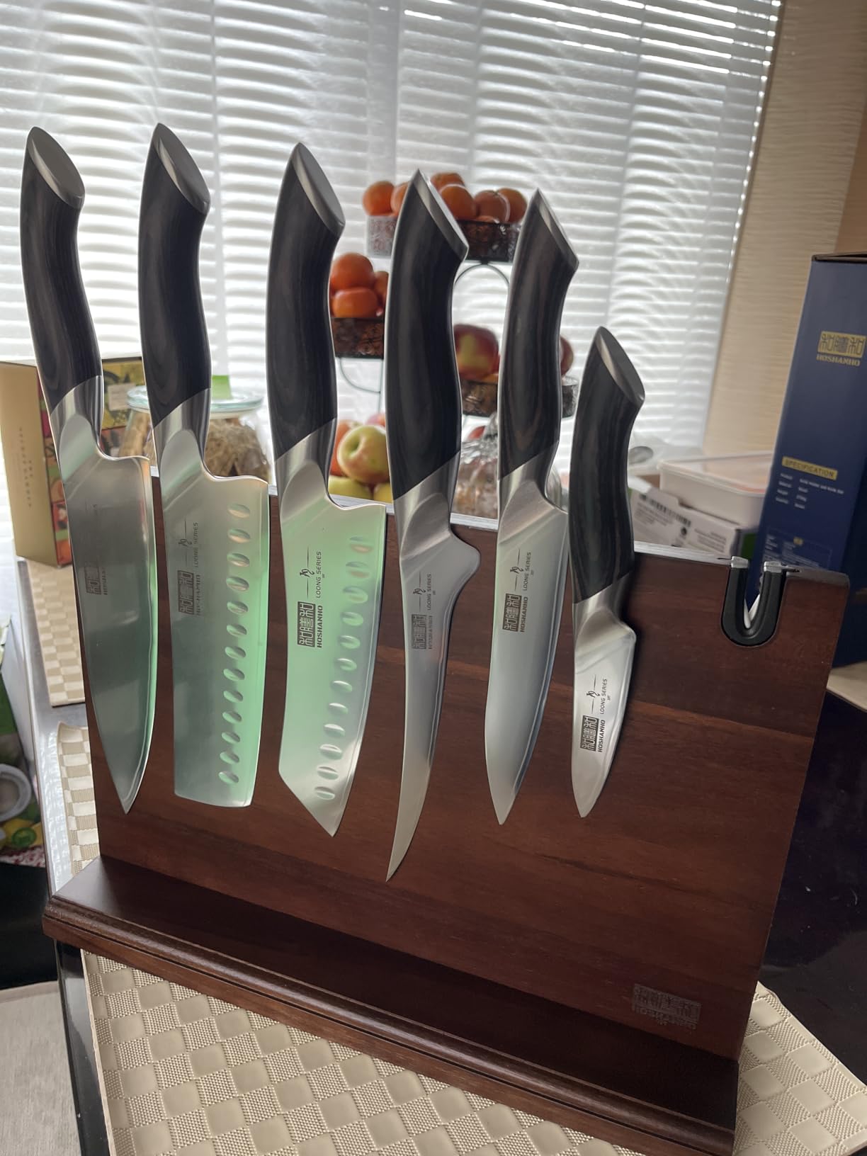 HOSHANHO 7PCS Kitchen Knife Set, Japanese Magnetic Knife Block Set | Ultra Sharp Japanese High Carbon Stainless Steel Chef Knives Sets with Block, Ergonomic Pakkawood Handle, Ideal Cooking Gift customer photo 2