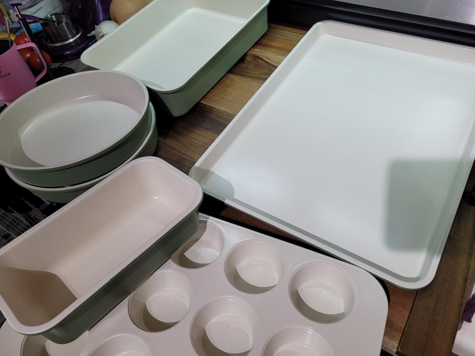 GreenLife 6 Piece Ceramic Nonstick Bakeware Set, Non-Toxic PFAS-Free Ceramic Oven Pans, Dishwasher & Oven Safe to 450F, Easy Release Baking Sheet, Loaf Pan, Rectangle & Round Cake, Muffin Pan, Sage customer photo 1