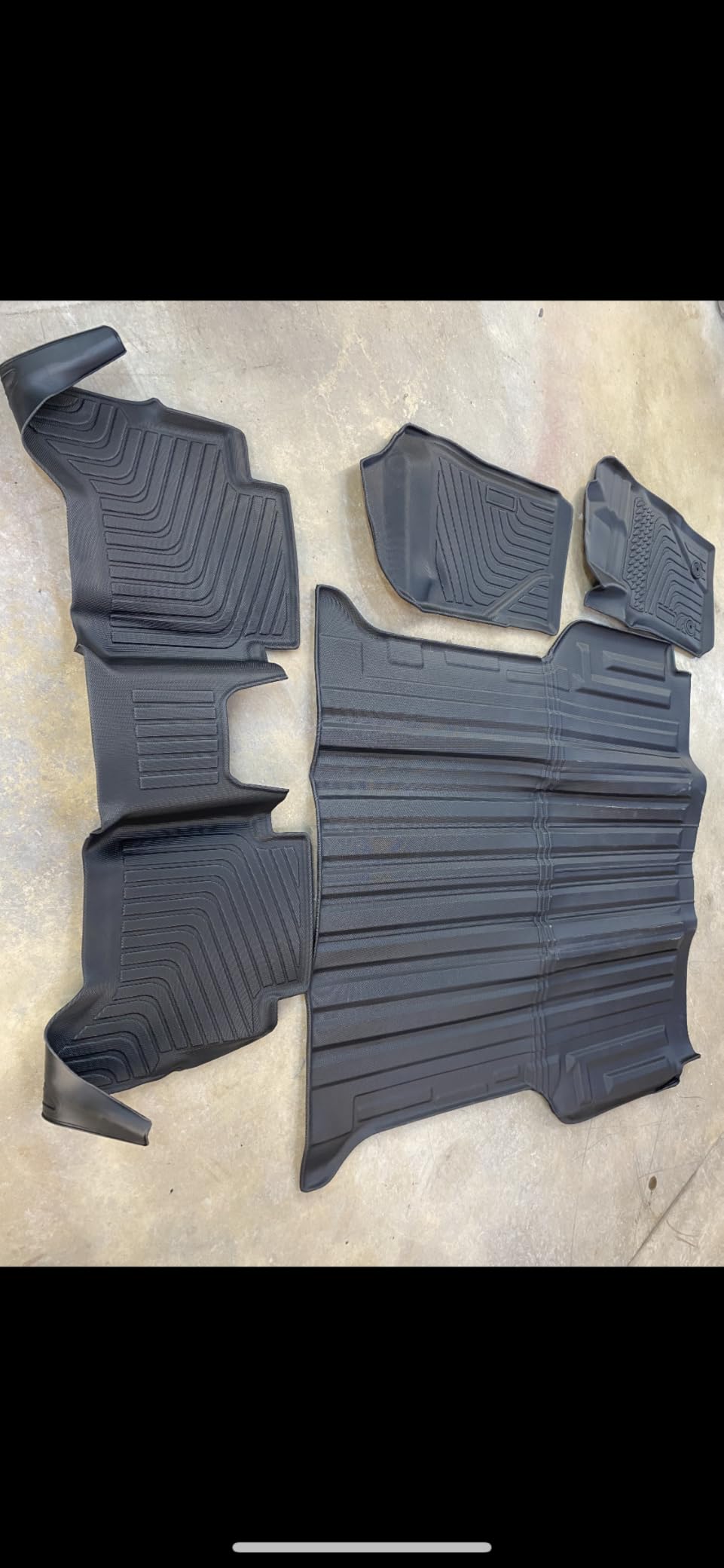 Car 5FT Bed Liner & Floor Mats for Ford Ranger SuperCrew Cab: 2026 2025 2024 All-Weather Mats Full Set for Ford Raptor with 5ft Trunk Bedmat, Anti-Slip Waterproof Protection Truck Accessories customer photo 2
