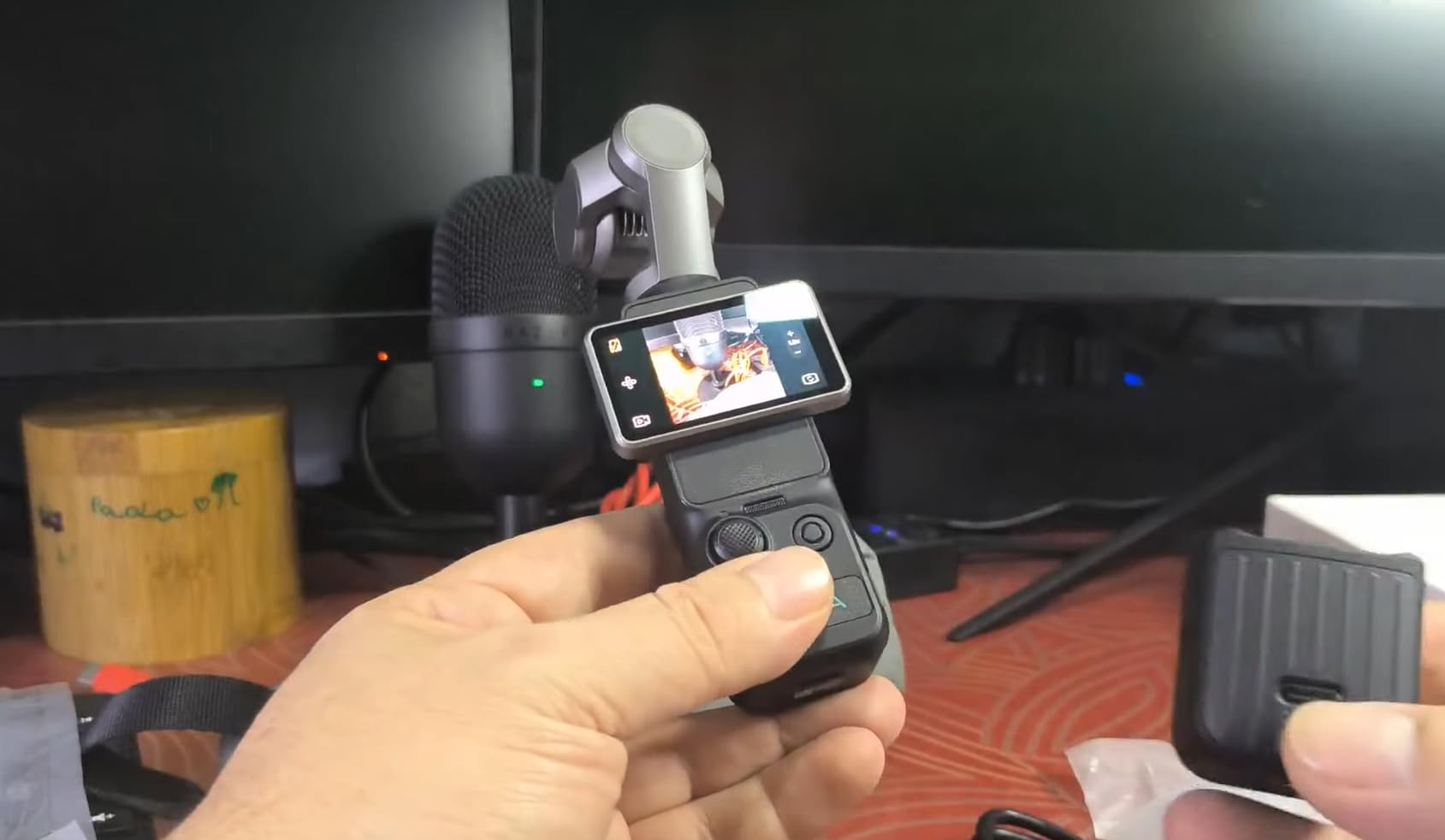 Xtra Muse Vlogging Camera with 1'' CMOS & 4K/120fps Videos customer photo 1