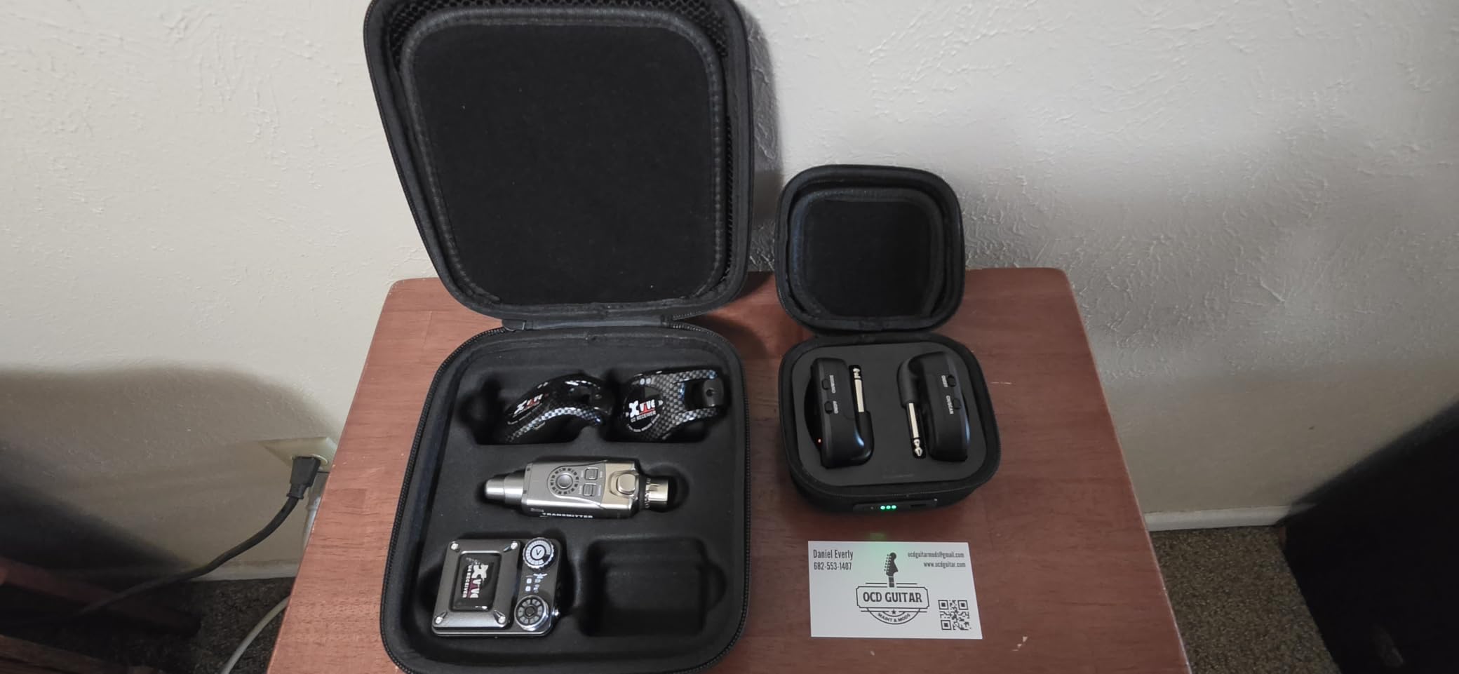 Xvive AC58 Wireless Guitar System 5.8GHz, A58 Guitar Wireless System with Charging Case for Active or Passive Pickup Electric/Acoustic Bass Guitar customer photo 1