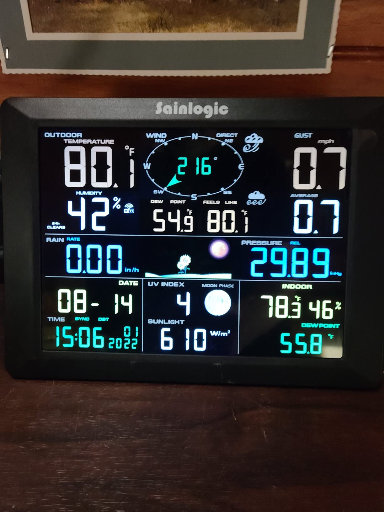 Sainlogic 12-in-1 Weather Station Wireless SA6, Weather Station with Rain Gauge, Wind Speed, Weather Forecast, Air Pressure, Humidity, Alarm Clock (No WiFi) customer photo 2