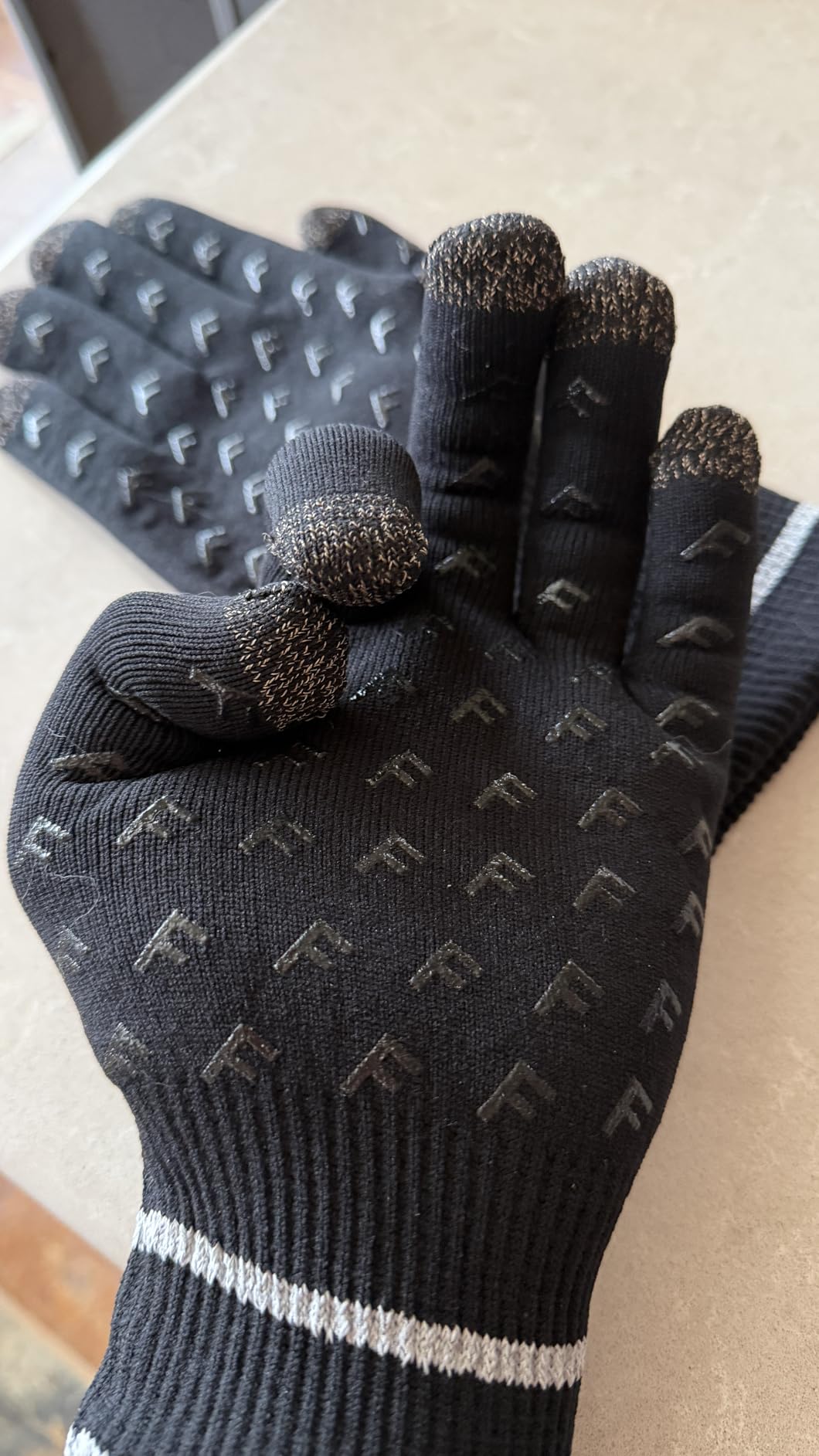 Fullsheild Waterproof Hiking Gloves Merino Wool Knit 3-Layer Thermal Gloves | Men Women Waterproof Merino Wool Knit Gloves Non-Slip Touchscreen Water Proof Gloves for Hiking, Fishing, Hunting Black customer photo 2