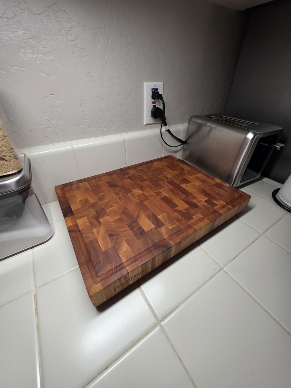 SHUMARU Mahogany End Grain Cutting Board, 17×13×1.6 in - Handmade Butcher Block, Knife-Friendly, Juice Groove, Non-Slip Feet customer photo 1
