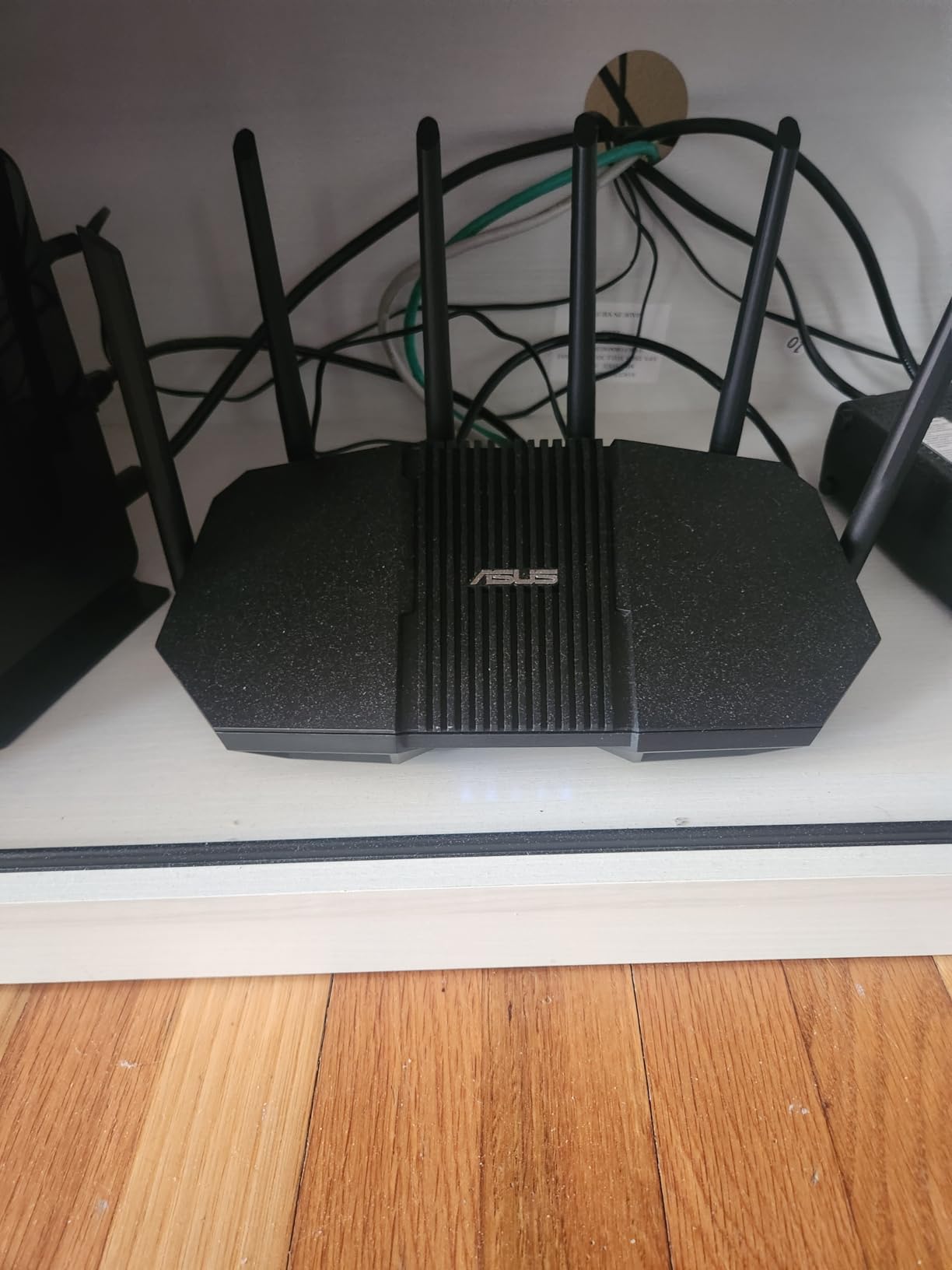 ASUS RT-BE90U WiFi 7 Router - Tri-Band (6GHz), 9.4 Gbps, 2.5G WAN, Mesh customer photo 1