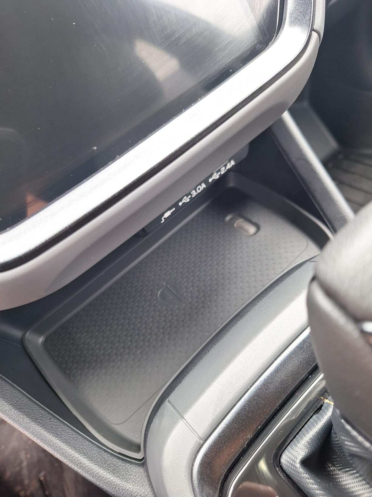 4PCS Center Console Organizer for 2024-2026 Hyundai Santa Fe Accessories, Wireless Charging Mat + Cup Holder Insert + Lower Console Organizer + Center Console Organizer for Santa Fe Accessories customer photo 2