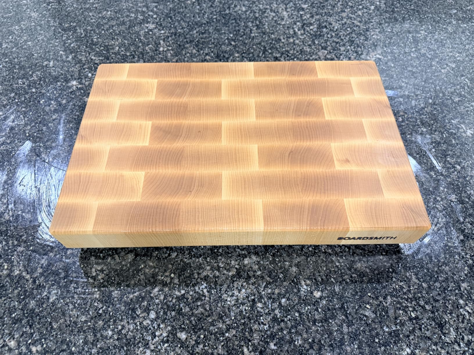 The Boardsmith Maple End Grain Cutting Board - Premium End Grain Butcher Block Wood Cutting Board for Kitchen - Food-Safe, Non-Slip, Sustainably Sourced Maple Wood (Medium) customer photo 2