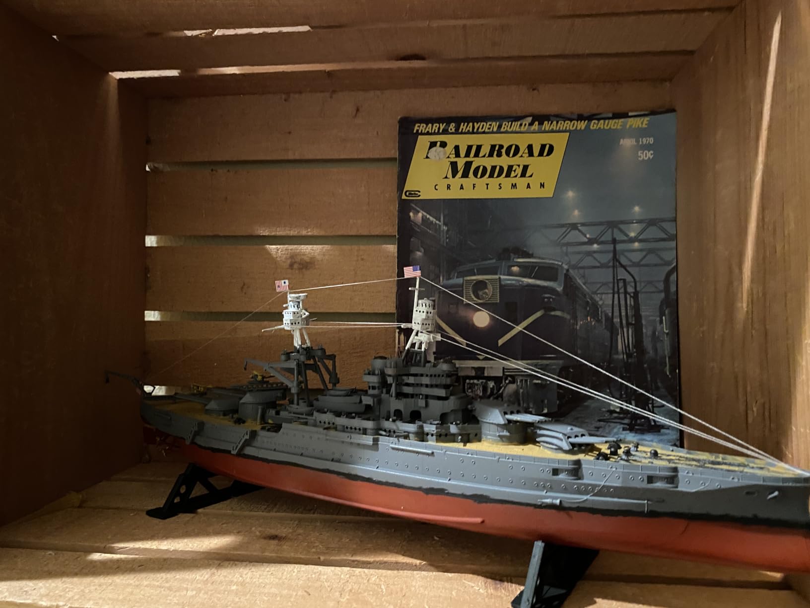 Revell 85-0302 USS Arizona Battleship Model Military Ship Kit 1:426 Scale 133-Piece Skill Level 4 Plastic Model Building Kit, Gray customer photo 2