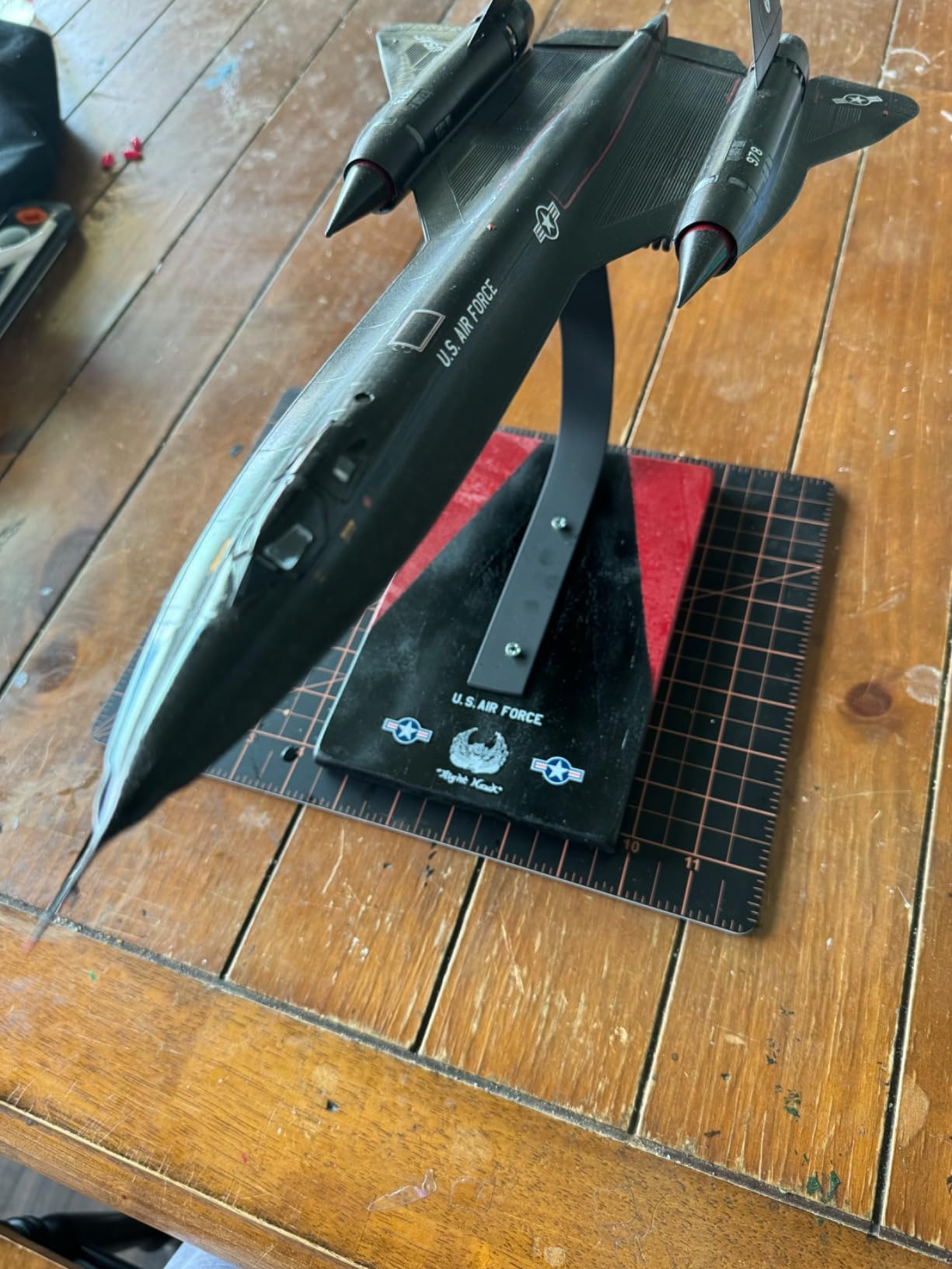 Revell 85-5810 SR-71 Blackbird 1:72 Scale 66-Piece Skill Level 4 Model Airplane Building Kit customer photo 1