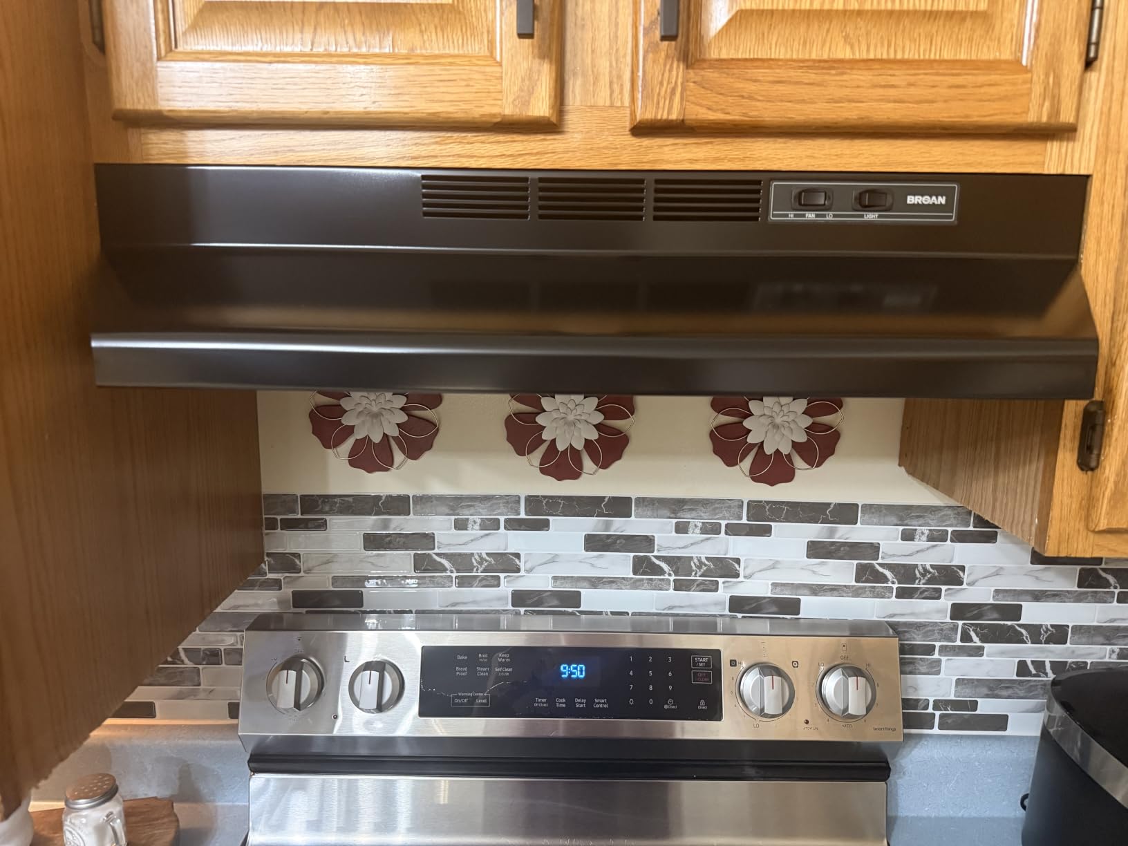 Broan-NuTone 413001 Non-Ducted Ductless Range Hood with Lights Exhaust Fan for Under Cabinet, 30-Inch, White | Under Cabinet Exhaust Fan for Kitchen Ventilation customer photo 2