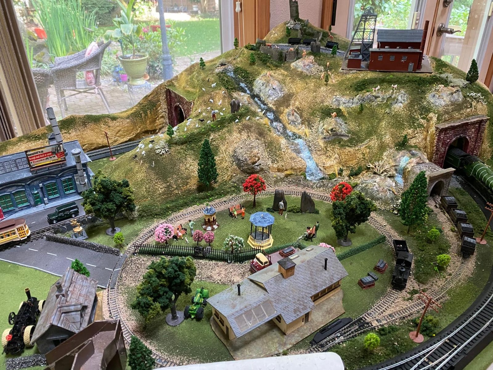 Woodland Scenics Mountain Valley Scenery Kit customer photo 1