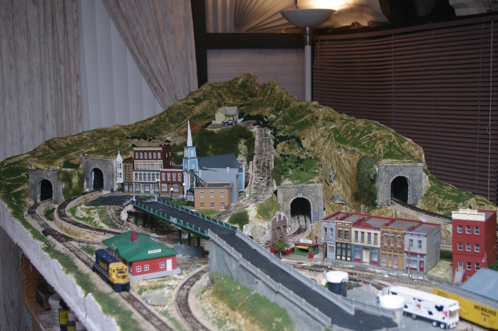 HO Grand Valley Layout Kit customer photo 1