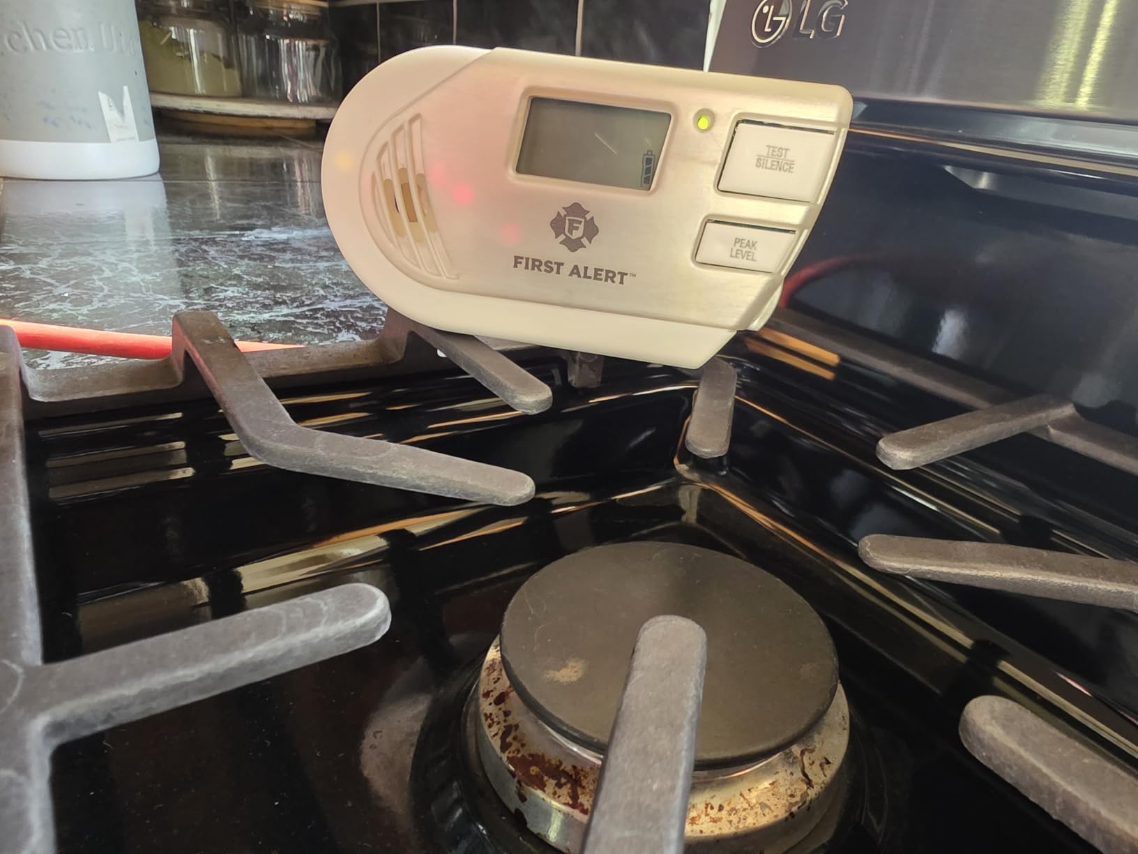 First Alert Plug in Combination Explosive Gas & Carbon Monoxide Alarm | GCO1CN With Digital Display and 9V Battery Backup customer photo 2