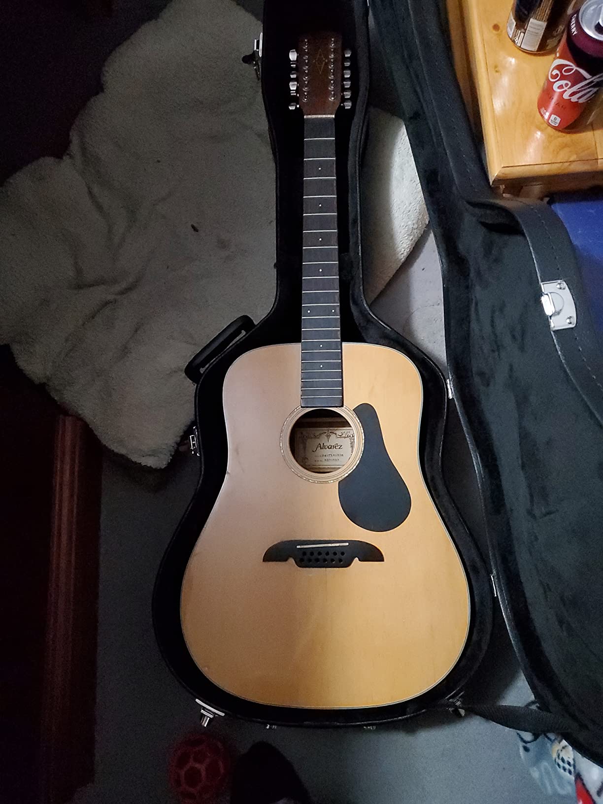Gator Cases Traditional Series Hard-Shell Wood Case for 6 or 12-String Dreadnought Style Acoustic Guitars (GWE-DREAD 12) customer photo 2