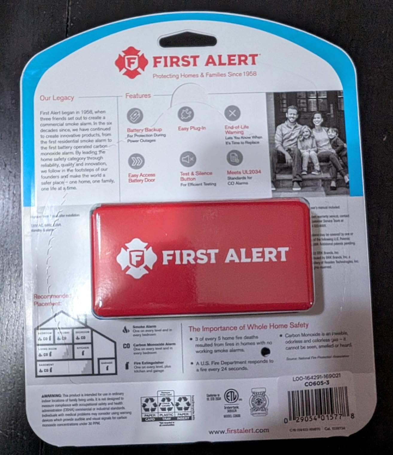 FIRST ALERT CO605 Plug-in Carbon Monoxide Detector with Battery Backup, White | CO606, 9V Battery Backup customer photo 1