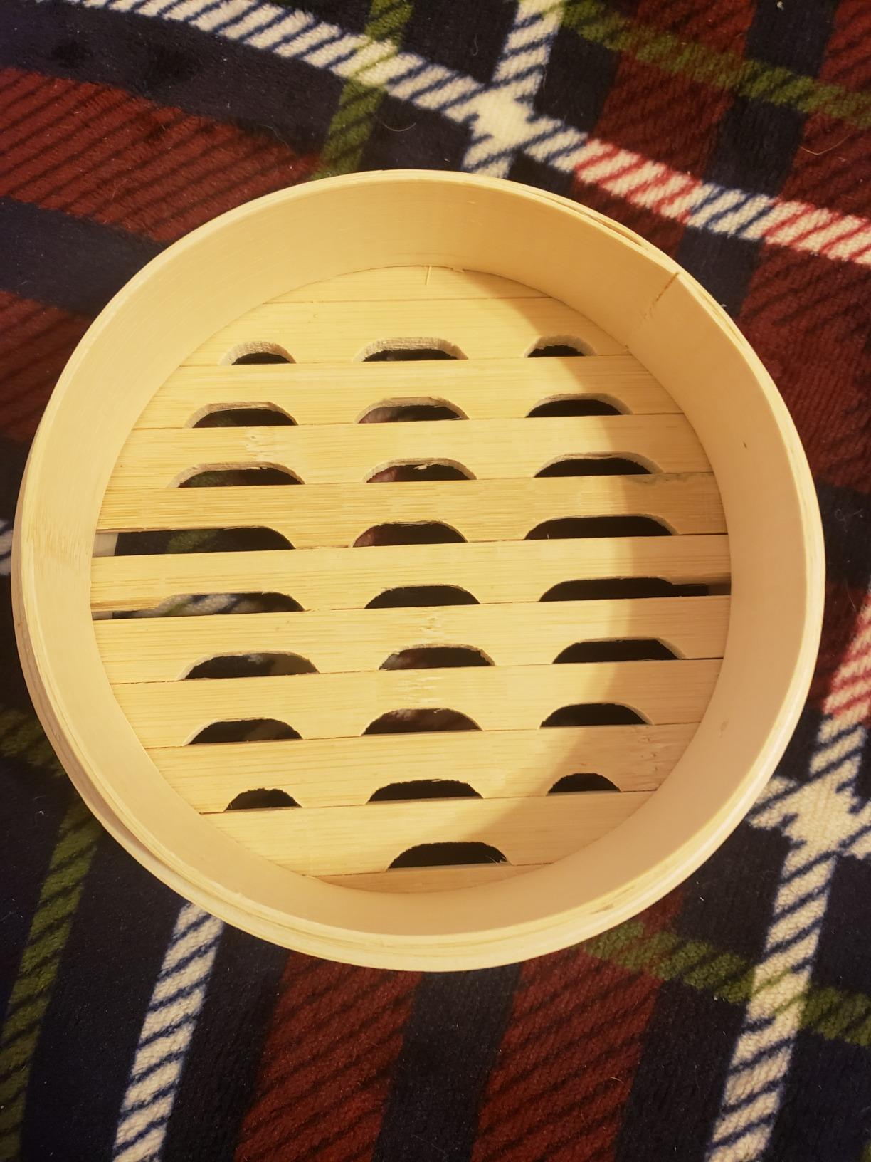 Helen's Asian Kitchen Bamboo Food Steamer with Lid - 100% Natural Bamboo - Basket Steamers for Cooking Dumplings, Dim Sum, Veggies, Fish, Meat - Preserve Nutrients & Flavors - 10-Inch customer photo 1