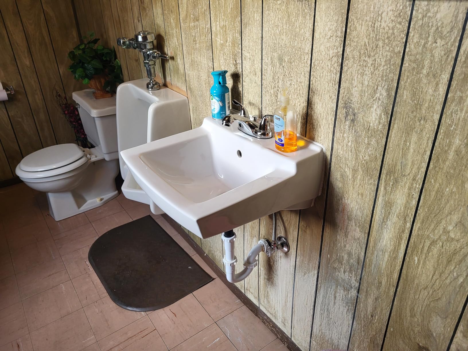 American Standard 0321.026.020 Declyn 4-Inch Centerset Wall Mount Sink, White, 1.25 Inch customer photo 2