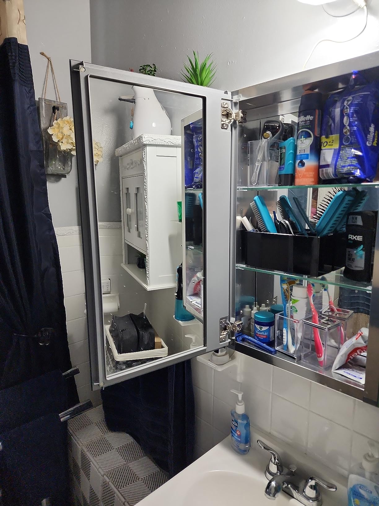 Kohler CB-CLC1526FS Frameless Bathroom Mirror Medicine Cabinet, Single Door, Rectangular Beveled Edge Frame, Bathroom Cabinet Mirror, Adjustable Shelves, 15 in. W x 26 in. H customer photo 2