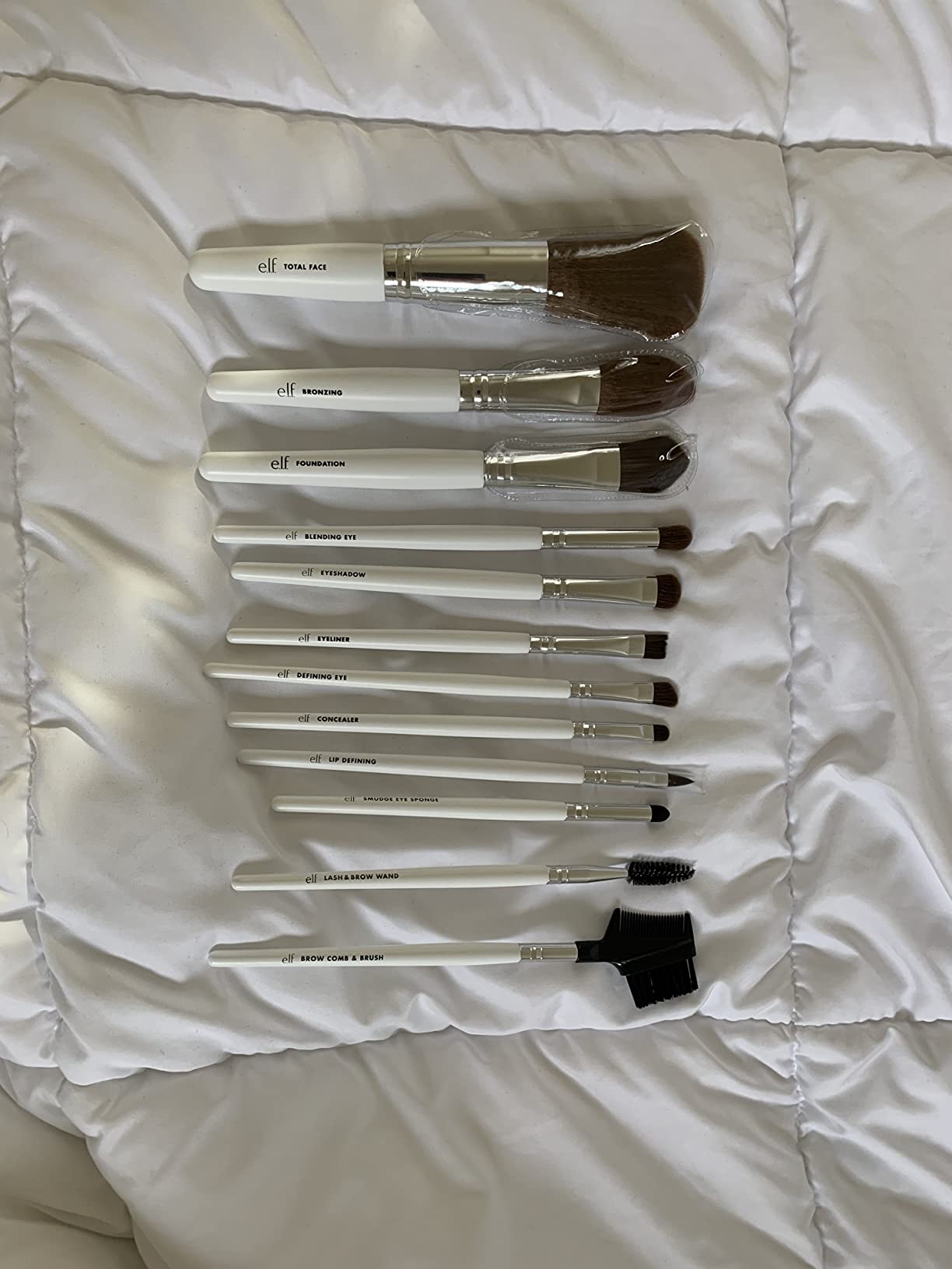 e.l.f. Professional Set of 12 Makeup Brushes, Pro-Worthy Makeup Brushes For A Flawless Full-Face Application, Vegan & Cruelty-Free customer photo 2