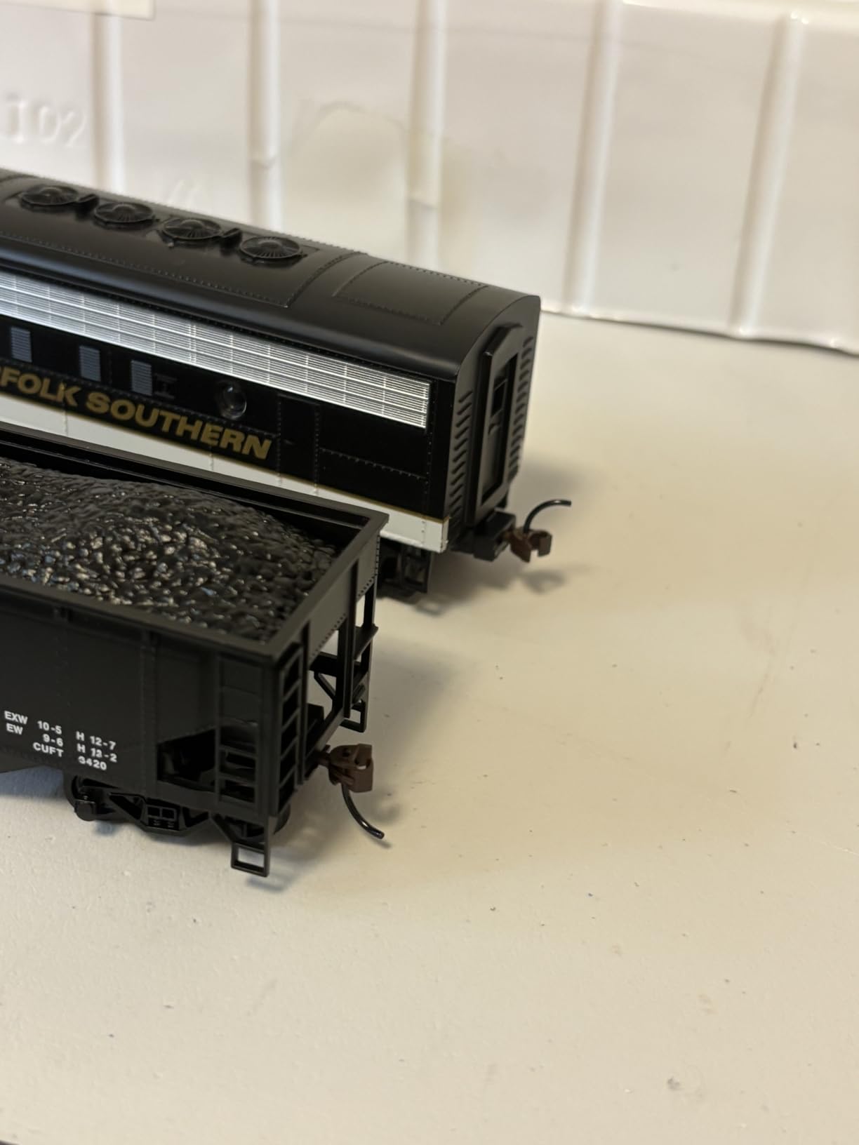 Bachmann Trains - Thoroughbred Ready To Run Electric Train Set - HO Scale customer photo 2