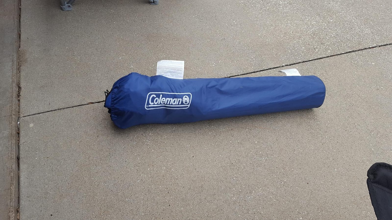 Coleman Portable Camping Chair with 4-Can Cooler, Cushioned Seat & Back with Side Pockets & Cup Holder, Carry Bag Included, Great for Camping, Tailgating, Firepits, Patio, & More customer photo 2