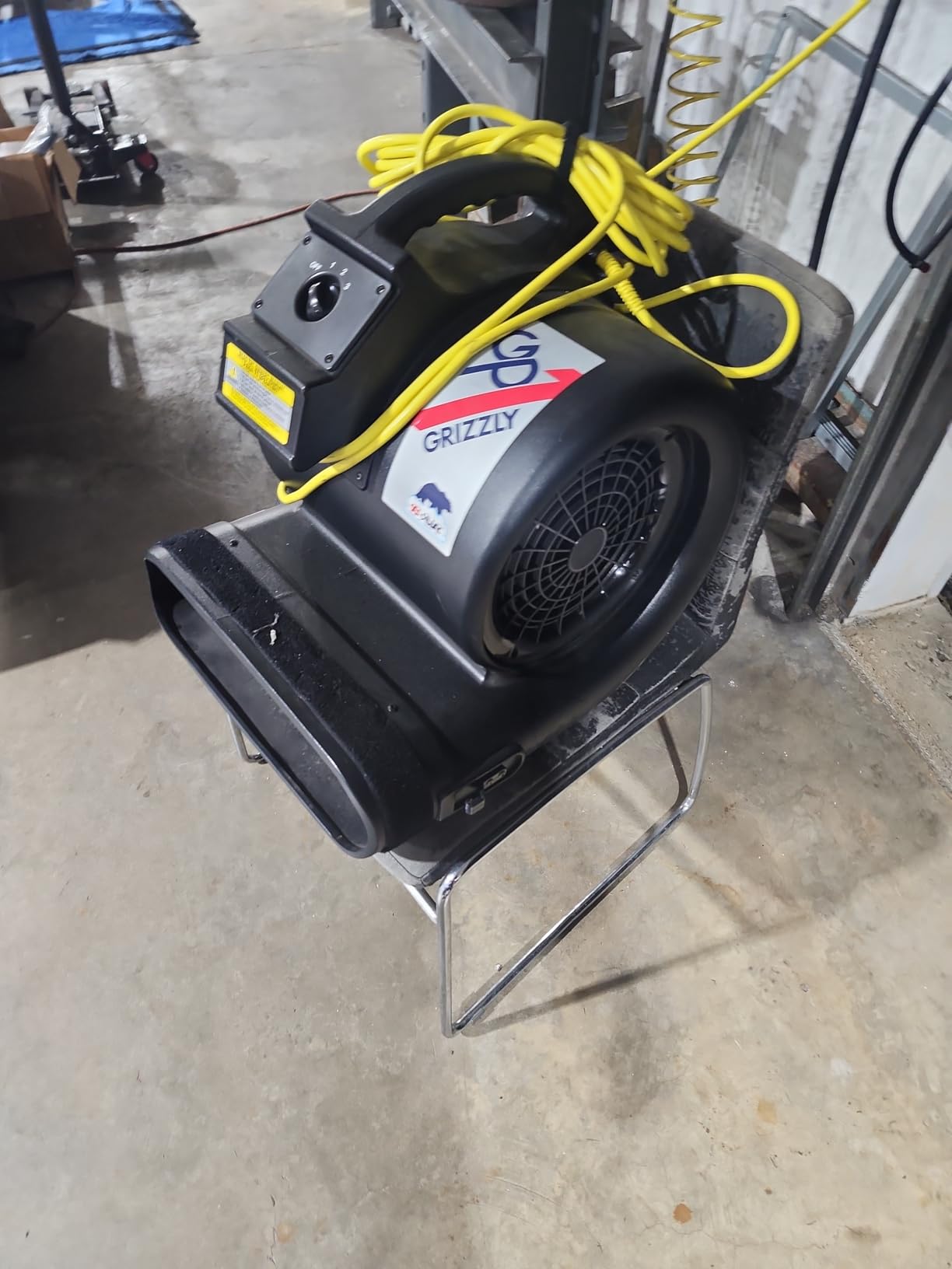B-Air Grizzly Gp-1 1 HP 3550 CFM Air Grizzly Mover Carpet Dryer Floor Fan for Water Damage Restoration customer photo 1