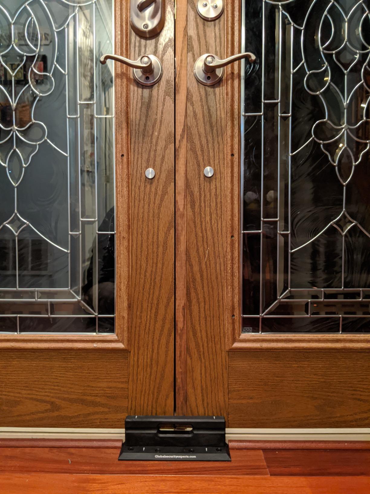 OnGUARD Security Door Brace | OnGARD Withstands 3100 Lbs of Violent Force | French Door Brace Jammer Barricade Defends Against Home Invasions, Burglaries & Civil Unrest | Space-Age Polymer Material customer photo 2