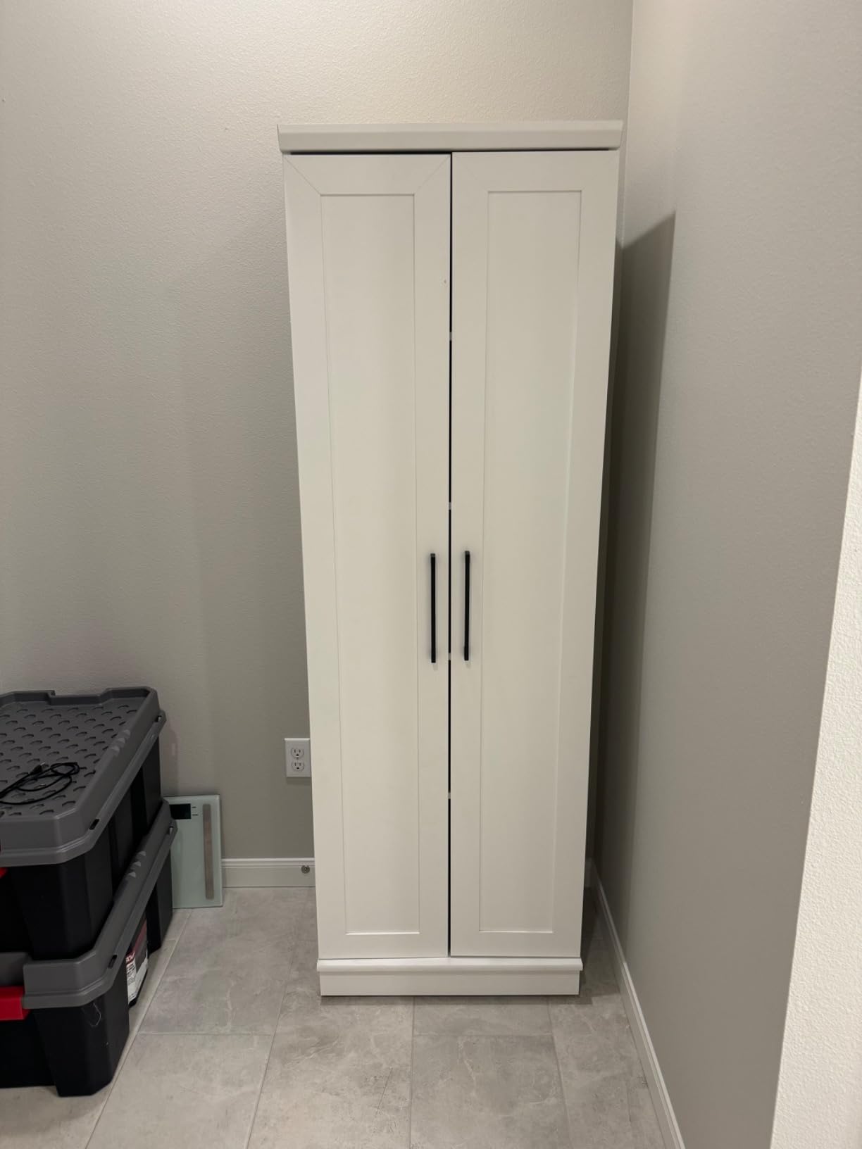Sauder HomePlus Storage Cabinet/ Pantry cabinets, Dakota Oak finish customer photo 2