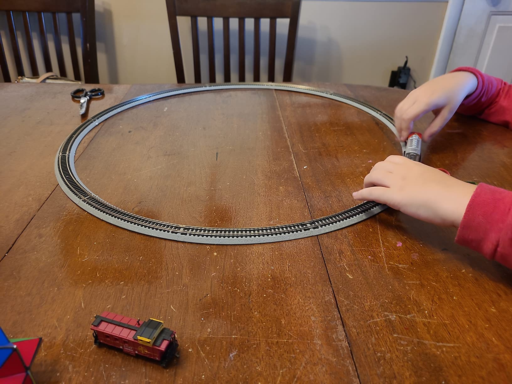 Bachmann Trains - Super Chief Ready To Run Electric Train Set - N Scale customer photo 1