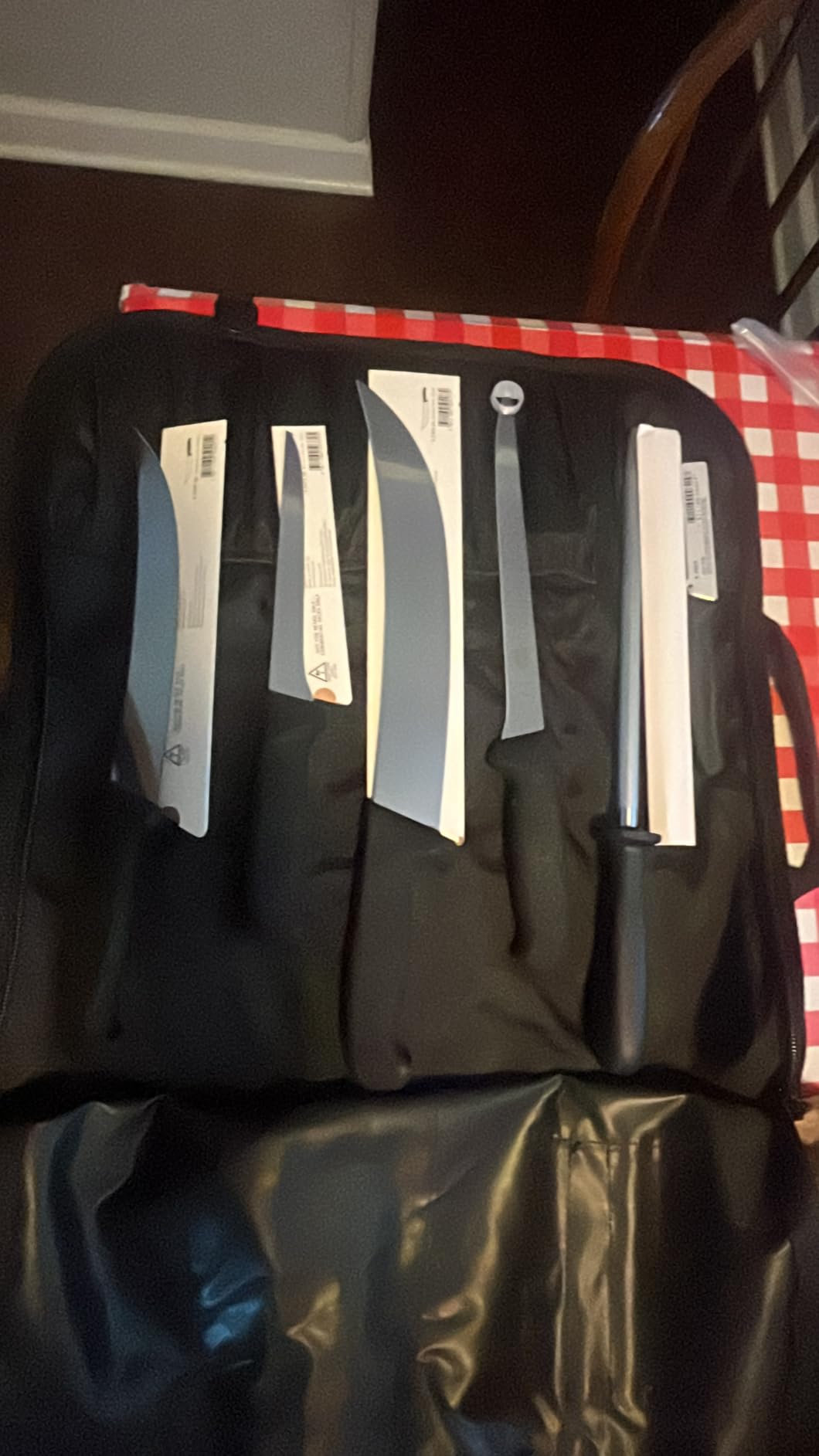 Victorinox Knife Set - Swiss Army Field Dressing Kit, 7-Piece Kitchen Knife Set, Kitchen Knives for Butcher/BBQ with Fibrox Handles, 10