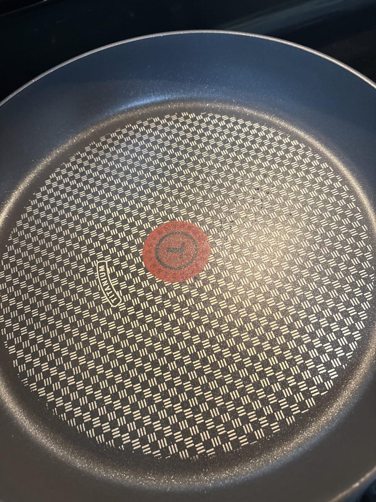 T-Fal Ultimate Hard Anodized Nonstick Fry Pan With Lid 12 Inch, Oven Broiler Safe 400F, Lid Safe 350F, Cookware, Pots and Pans, Kitchen Frying Pans, Skillets, Home, Dishwasher Safe, Onyx customer photo 1
