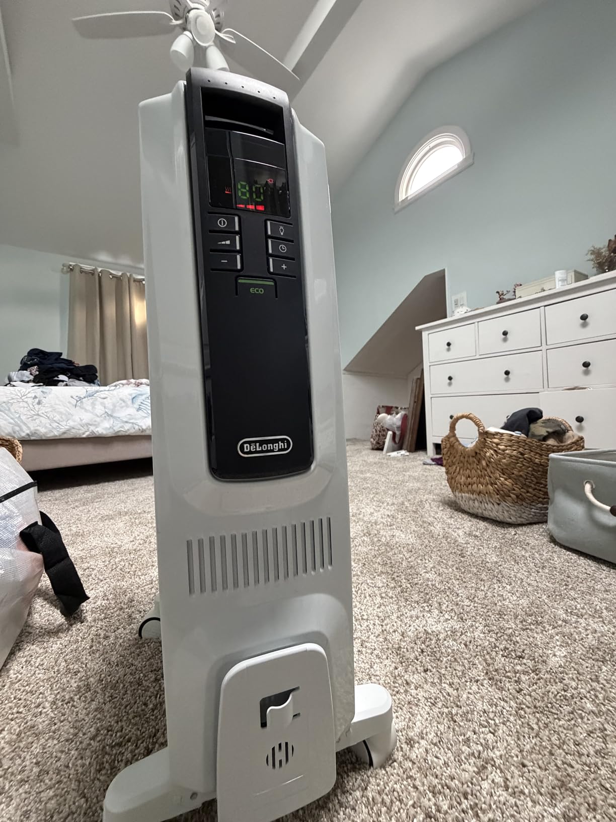 De'Longhi Dragon Digital Oil Filled Radiator Heater, 1500W Electric Space Heater (TRD40615E) customer photo 2