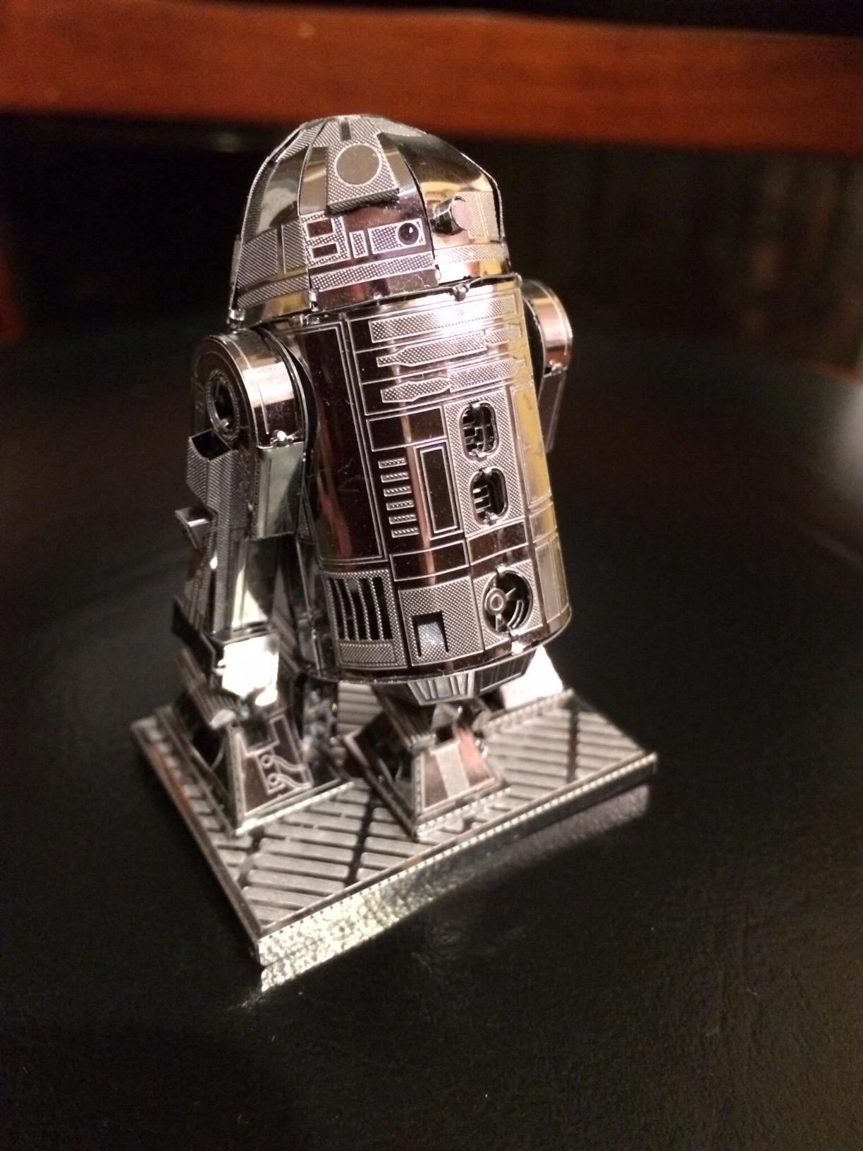 Fascinations Metal Earth Star Wars R2D2 3D Metal Model Kit customer photo 2