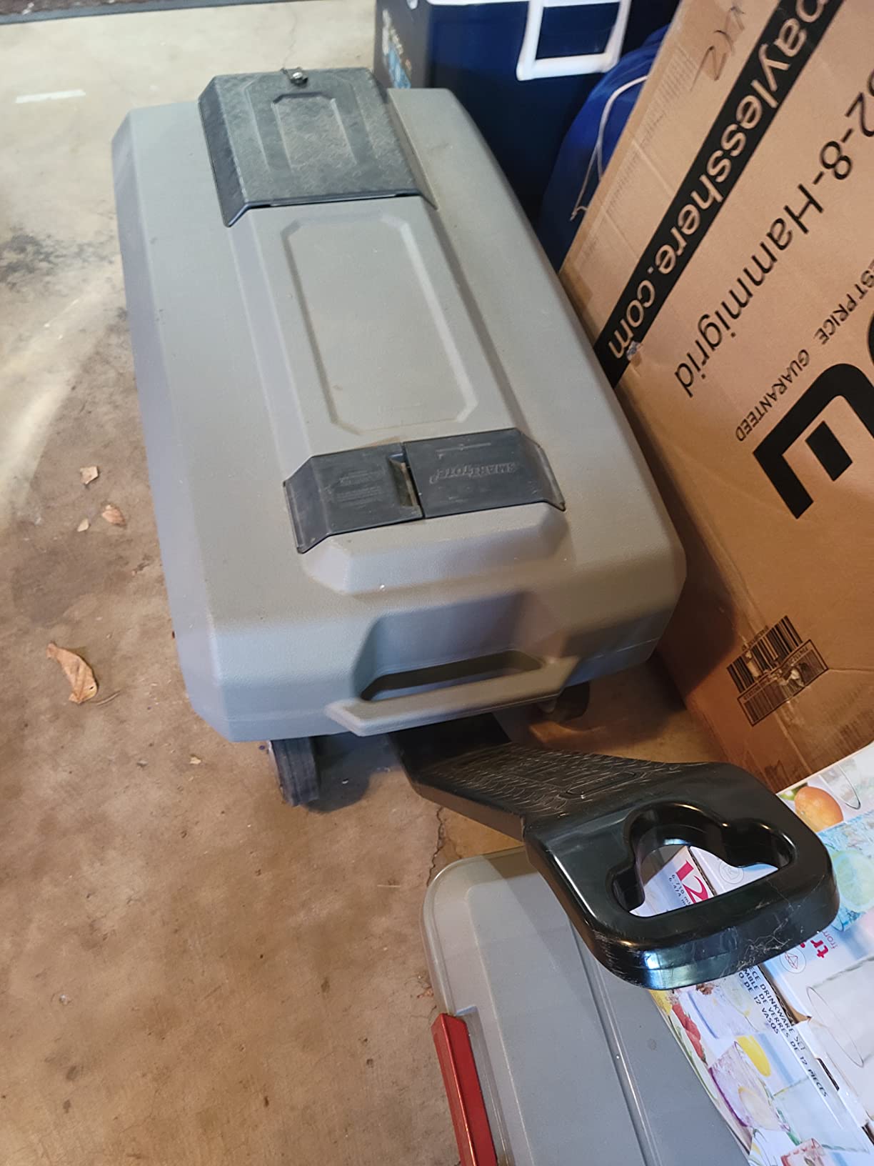 Thetford SmartTote2 RV Portable Waste Tote Tank - 4 Wheels - 35 Gallon (40519) customer photo 2