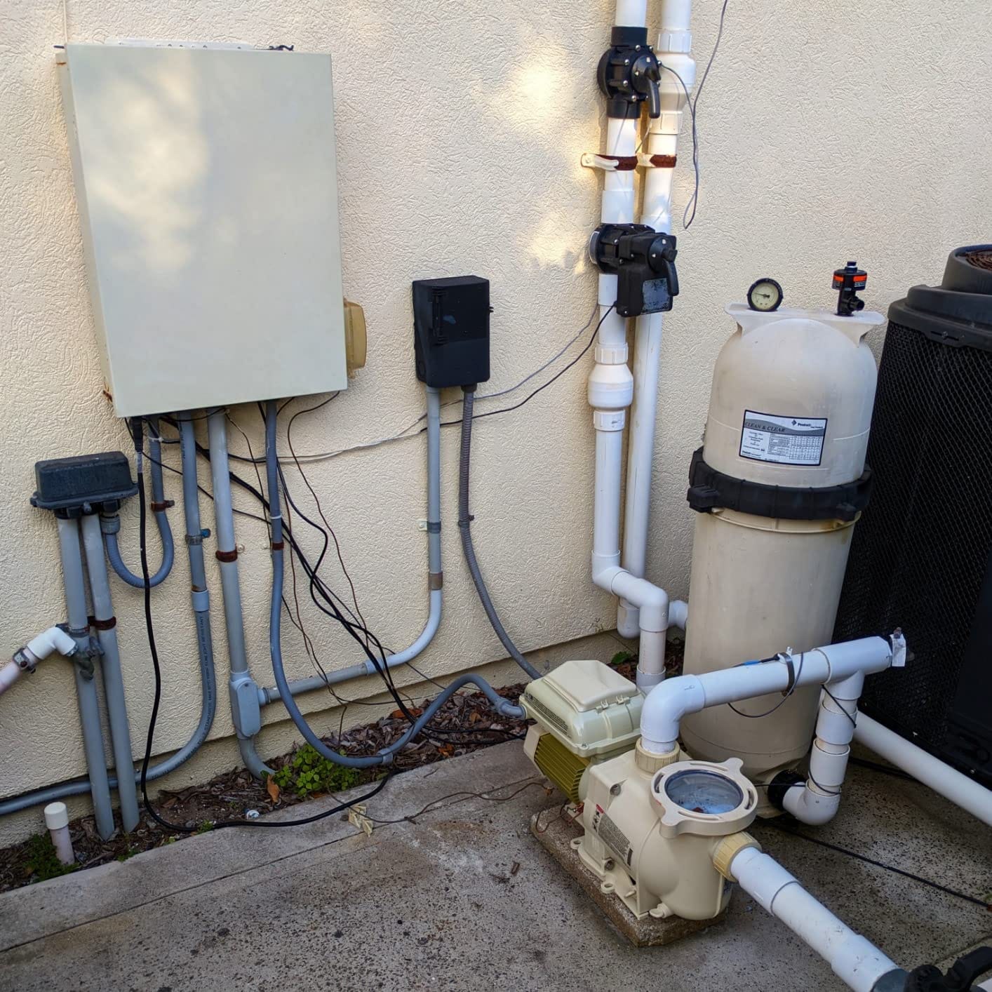 Pentair EC-342001 - SuperFlo VS Variable Speed Pool Pump, 1.5 HP customer photo 2