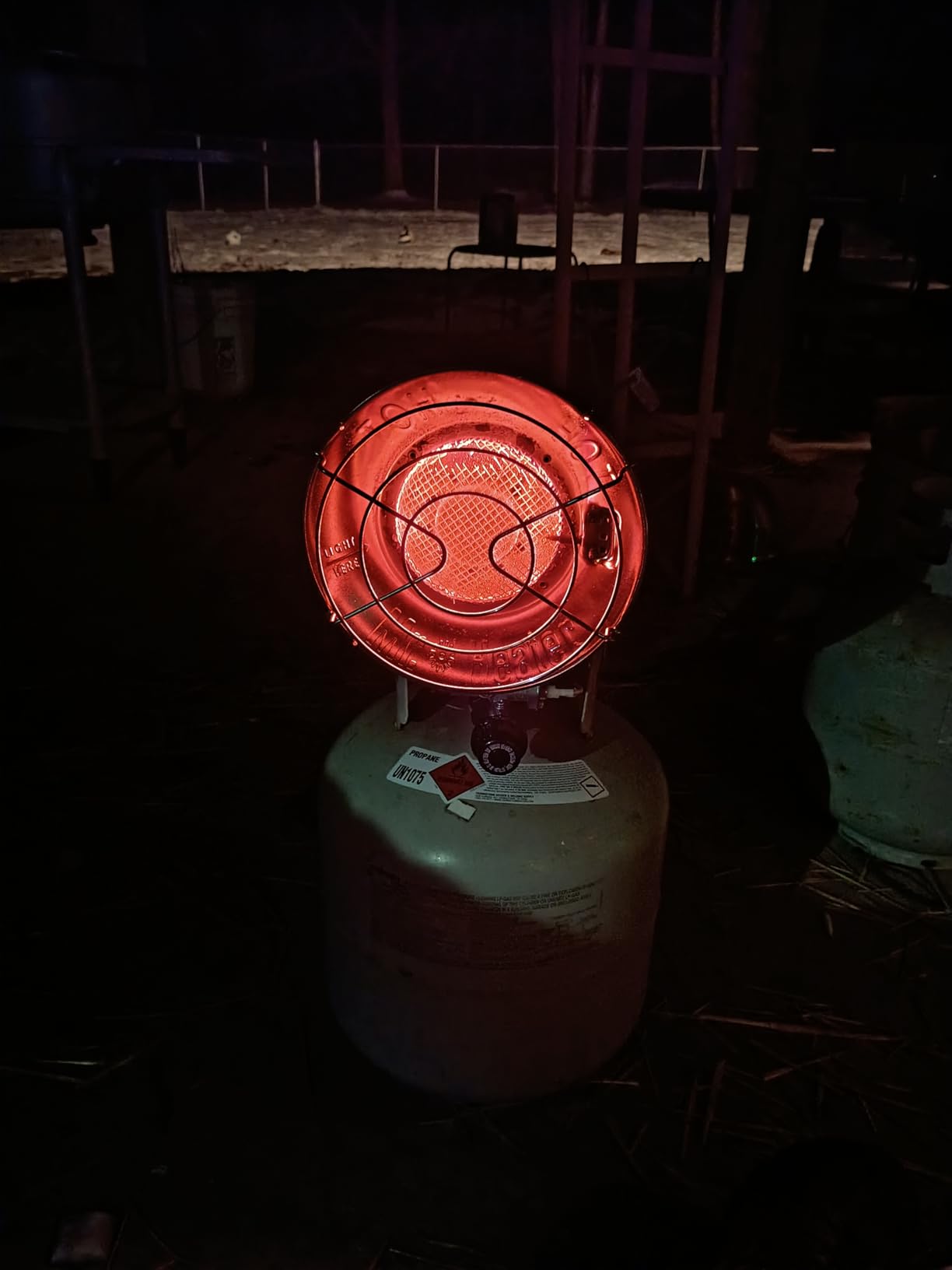 Mr. Heater F242100 10-15K BTU Single Tank Top Propane Patio Heater customer photo 1