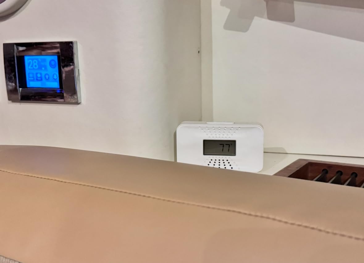 First Alert CO710 Carbon Monoxide Detector with 10-Year Battery and Digital Temperature Display | CO710 customer photo 2