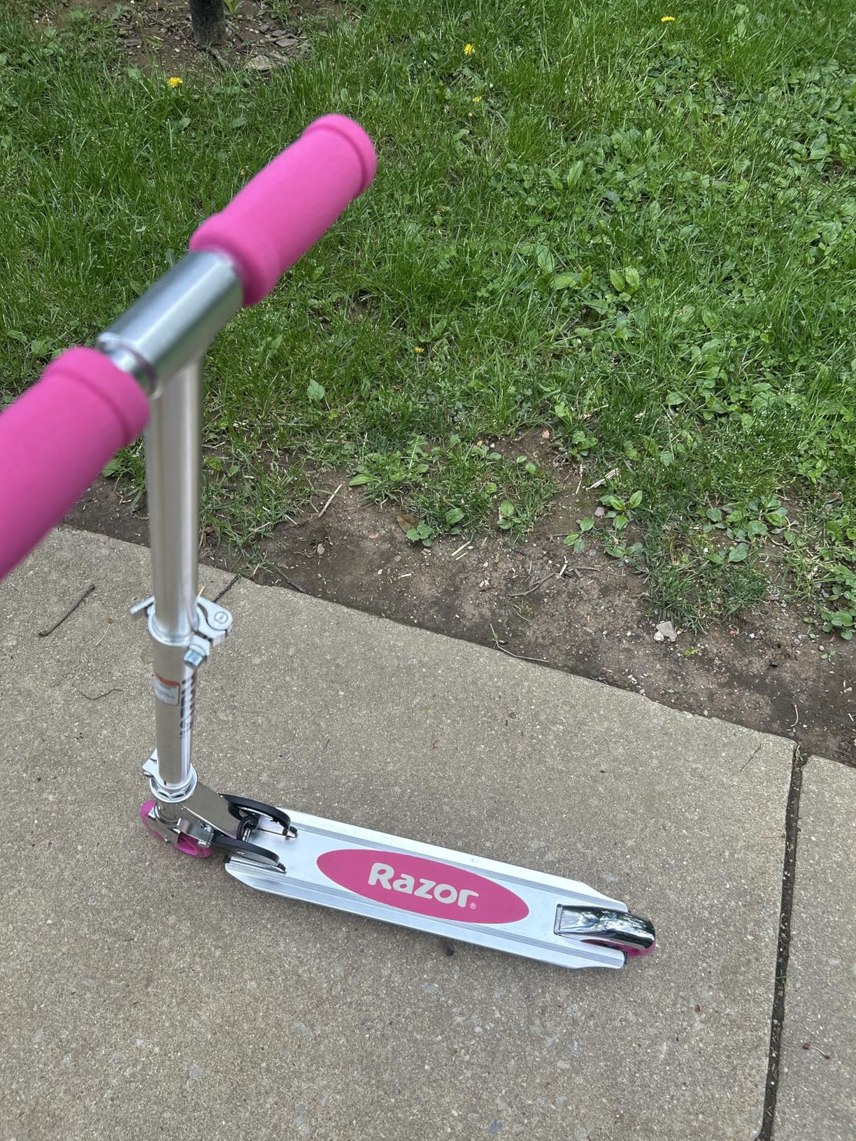 Razor A Kick Scooter for Kids - Lightweight, Foldable, Aluminum Frame, and Adjustable Handlebars customer photo 2