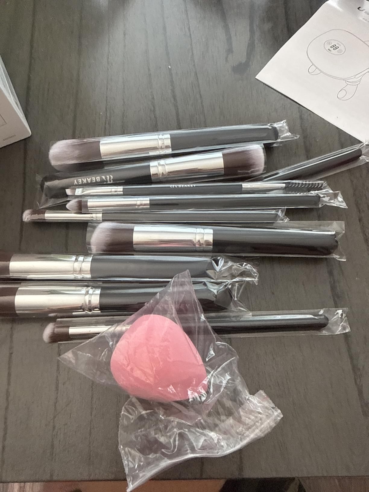 BEAKEY Makeup Brushes set with 2 Blending Sponges,10 Brush Face and Eye Set customer photo 2