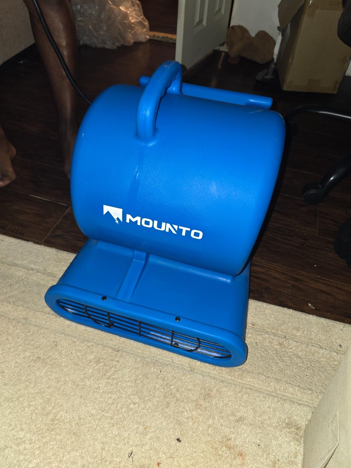 MOUNTO 1/3 HP 2000 CFM Air Mover for Water Damage Restoration - Heavy-Duty Carpet Dryer & Floor Blower Fan with 3 Speeds, Dual GFCI Outlets & 25ft Power Cord customer photo 1