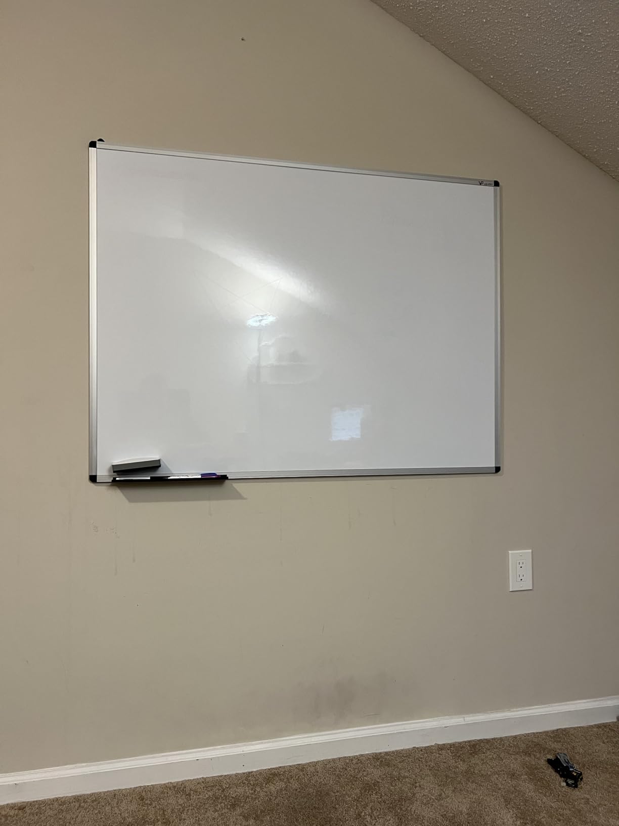 VIZ-PRO Magnetic Whiteboard/Dry Erase Board, 48 X 36 Inches, Silver Aluminium Frame customer photo 1