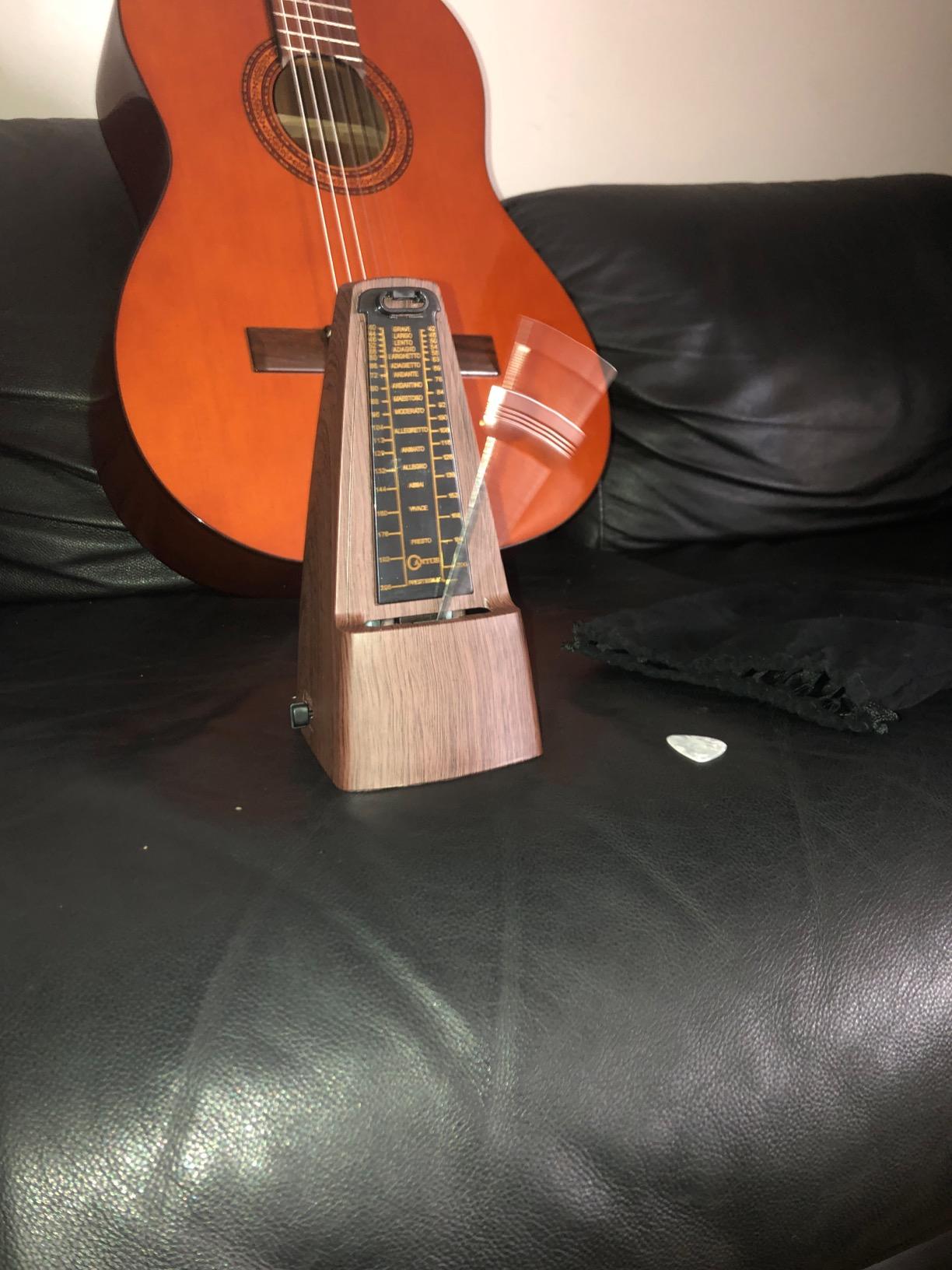 Ueteto Mechanical Metronome, Wood Grained, Tower Design customer photo 1