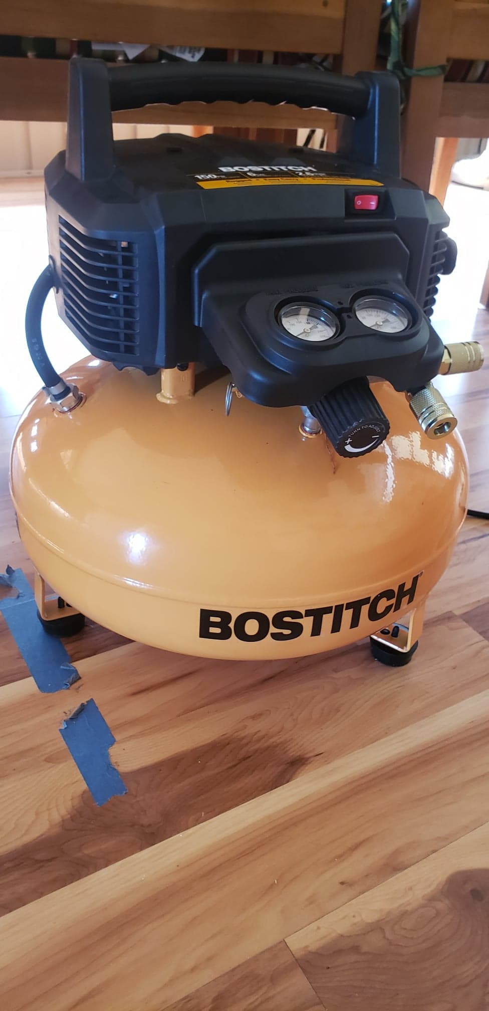 BOSTITCH Air Compressor Kit, Oil-Free, 6 Gallon, 150 PSI, Quiet Lightweight Pancake Air Compressor (BTFP02012-WPK) customer photo 1