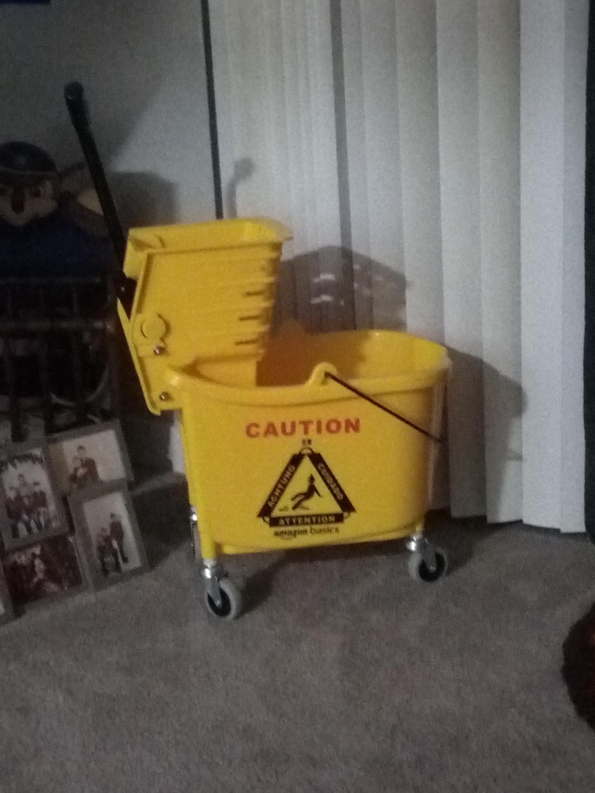 Amazon Basics Commercial Side Press Wringer Floor Cleaning Mop Bucket on Wheels, 35-Quart customer photo 2