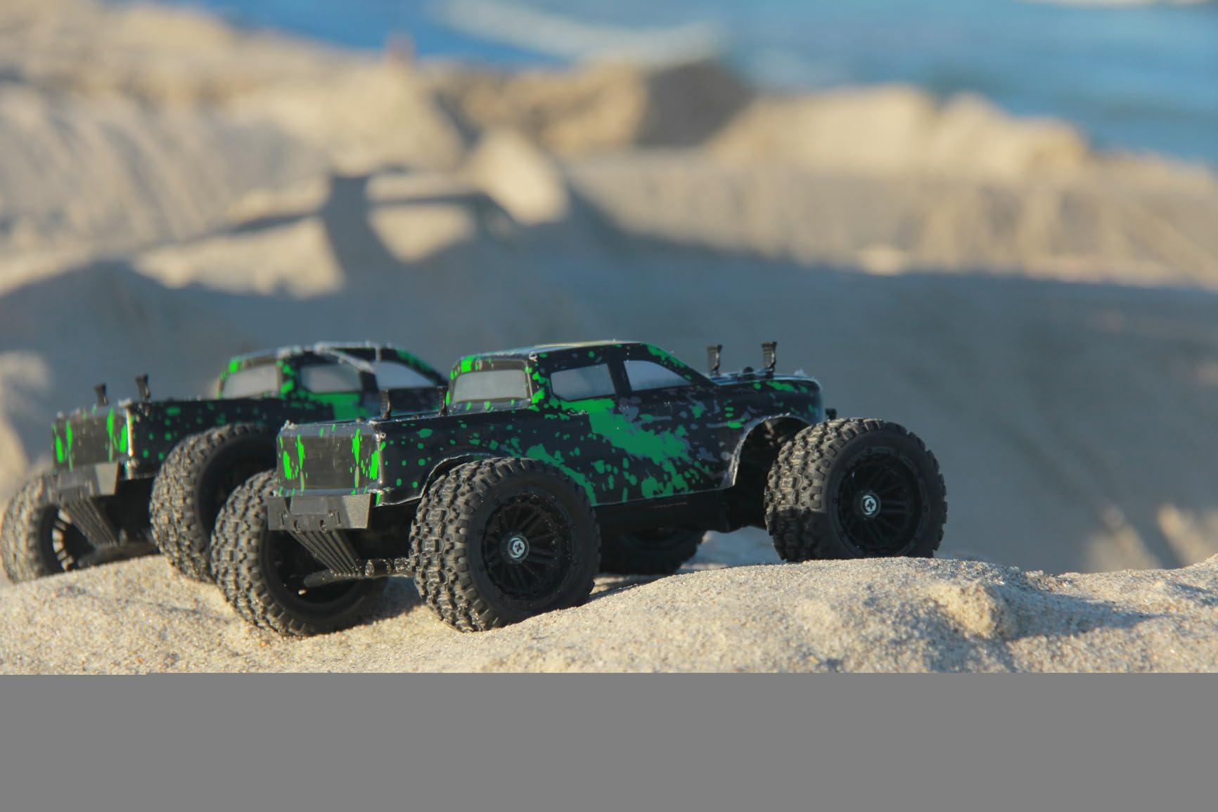HAIBOXING 18859 1:18 Scale All Terrain RC Car, Hobby 4WD Remote Control Car | 2.4GHz Electric RC Vehicle 36 KPH High Speed 4X4 Waterproof Off-Road RC Truck with Two Rechargeable Batteries for RC Driving customer photo 2